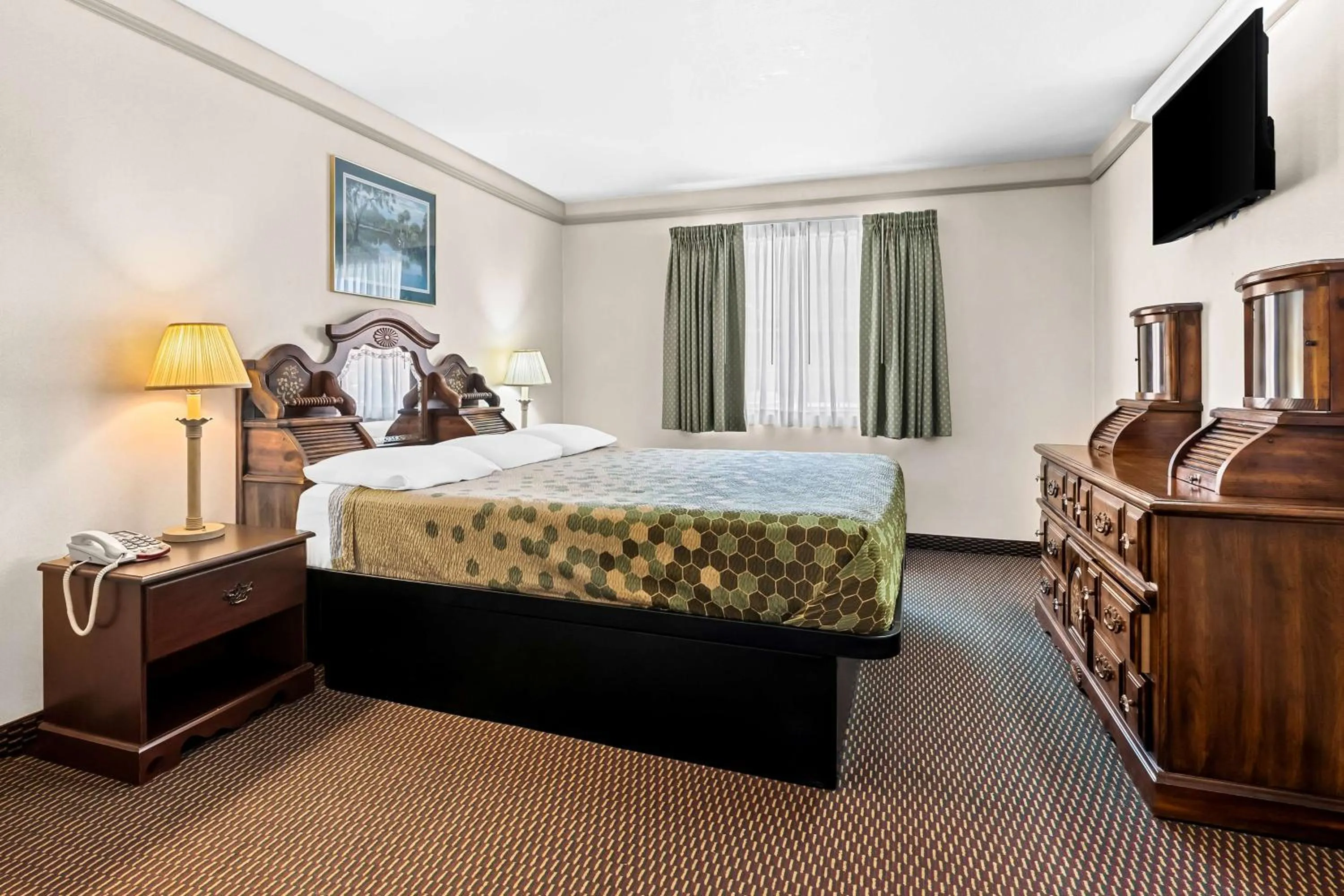 Bedroom, Bed in SureStay Hotel by Best Western Castro Valley