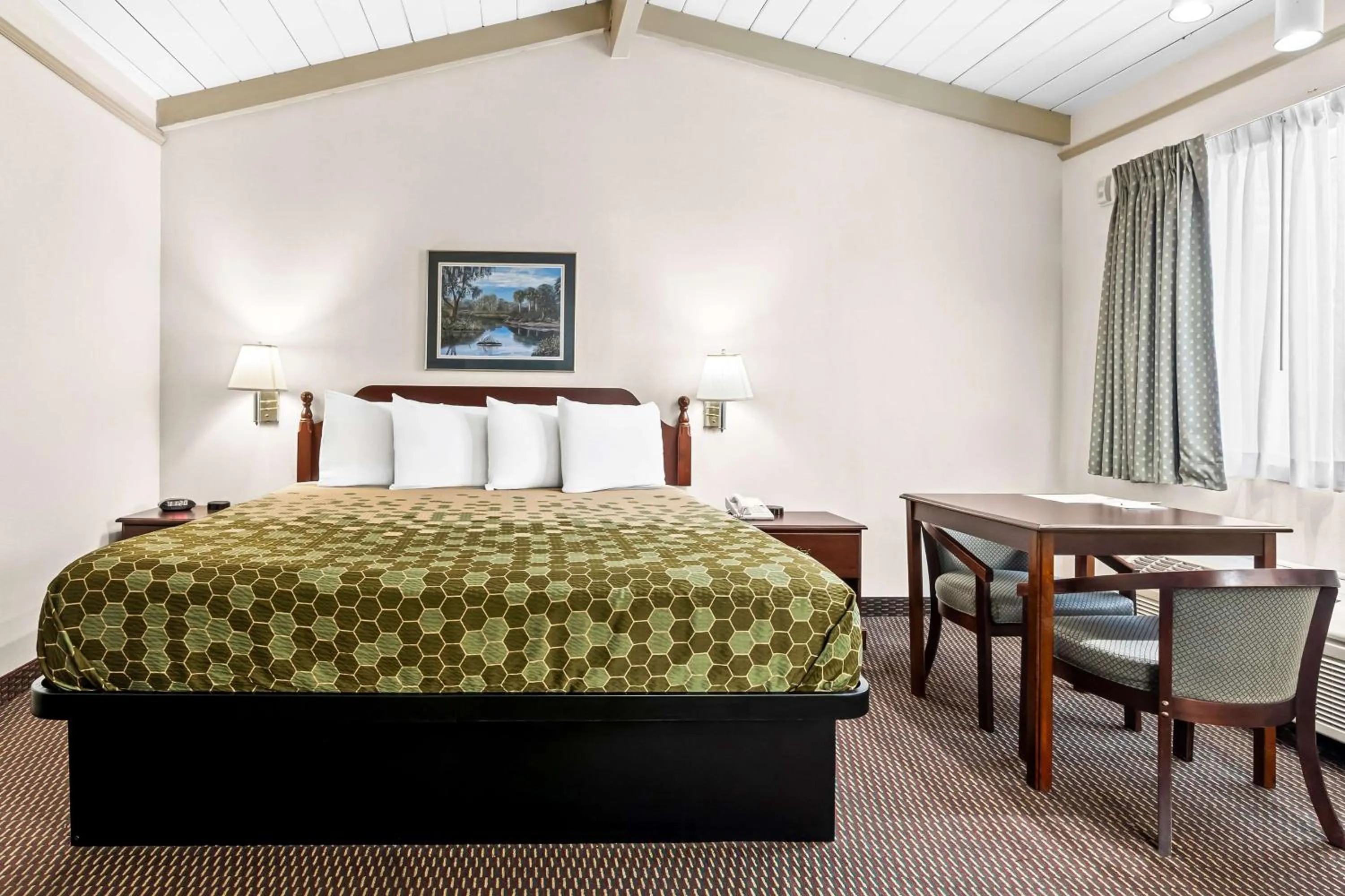 Bedroom, Bed in SureStay Hotel by Best Western Castro Valley