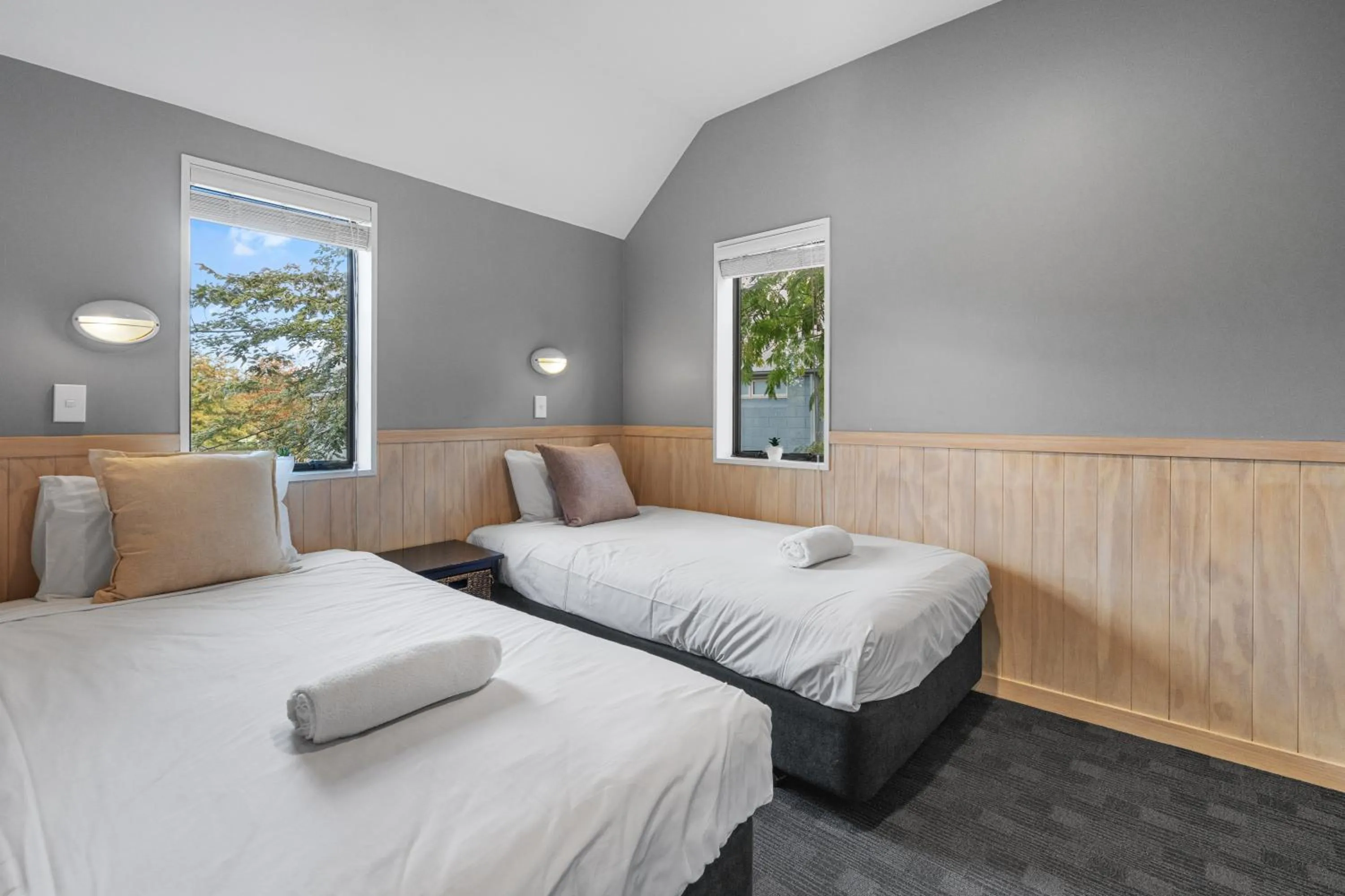Bed in Tasman Holiday Parks - Christchurch
