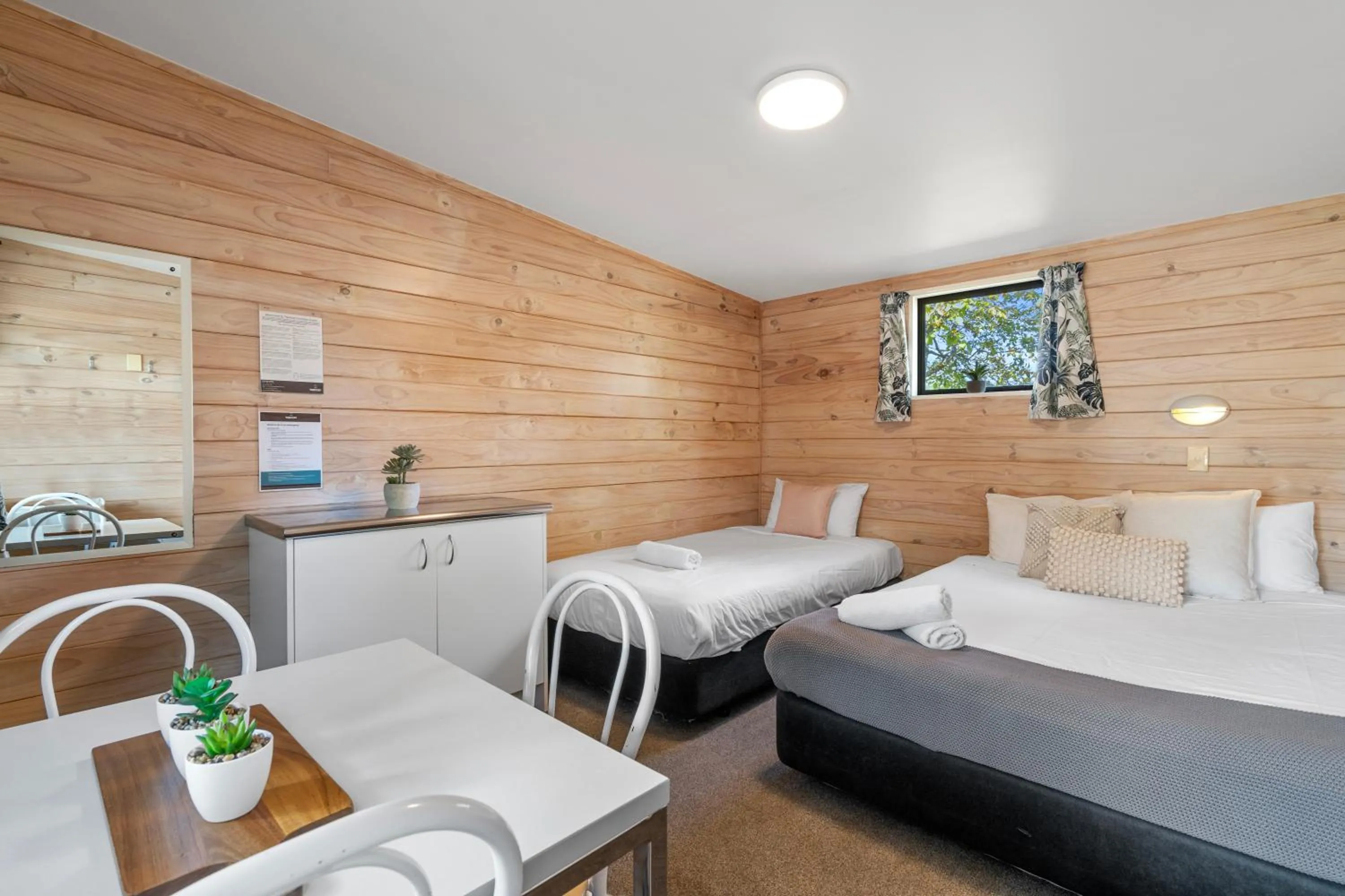 Bed in Tasman Holiday Parks - Christchurch