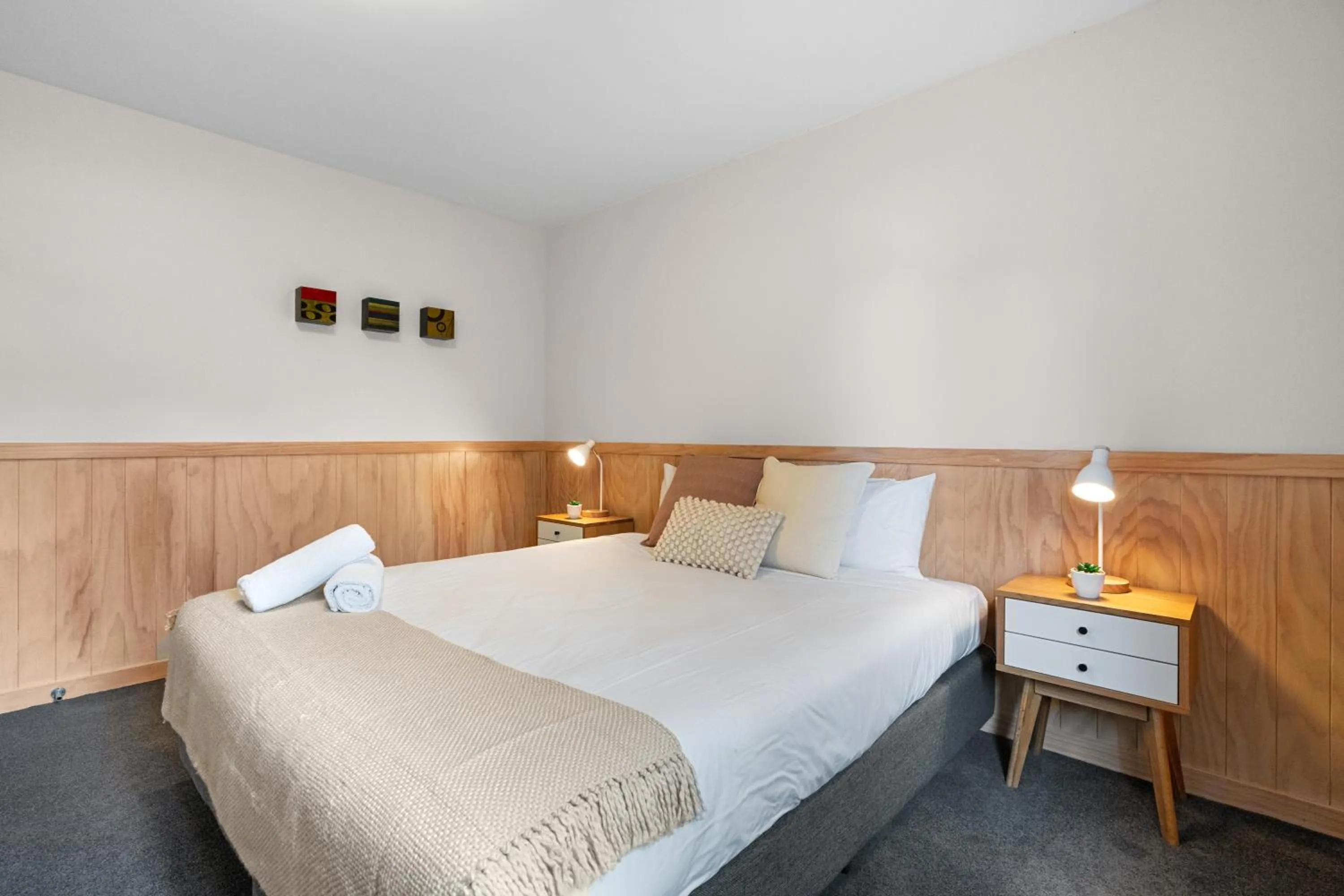 Bed in Tasman Holiday Parks - Christchurch