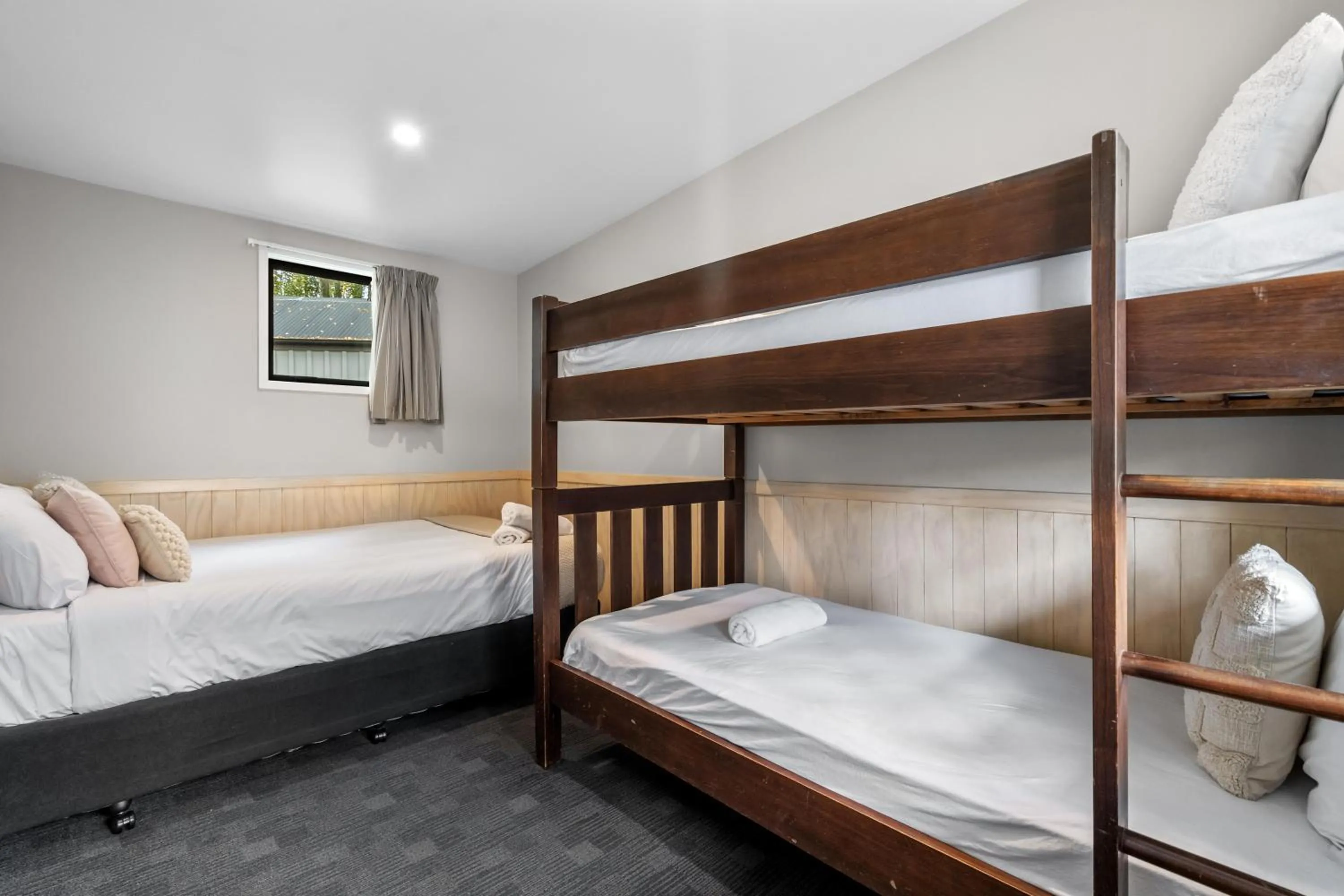 Bed in Tasman Holiday Parks - Christchurch