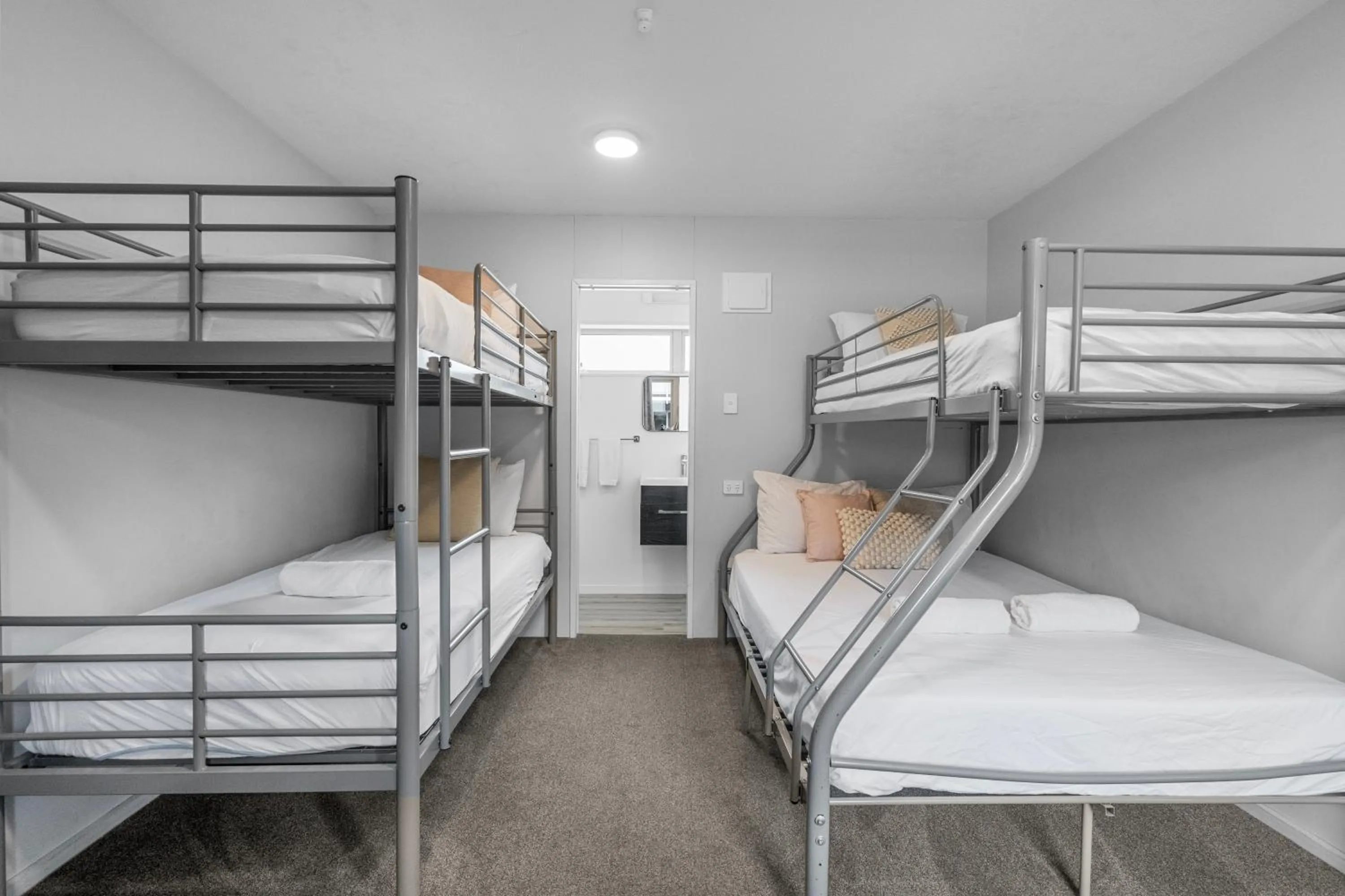 Bed in Tasman Holiday Parks - Christchurch