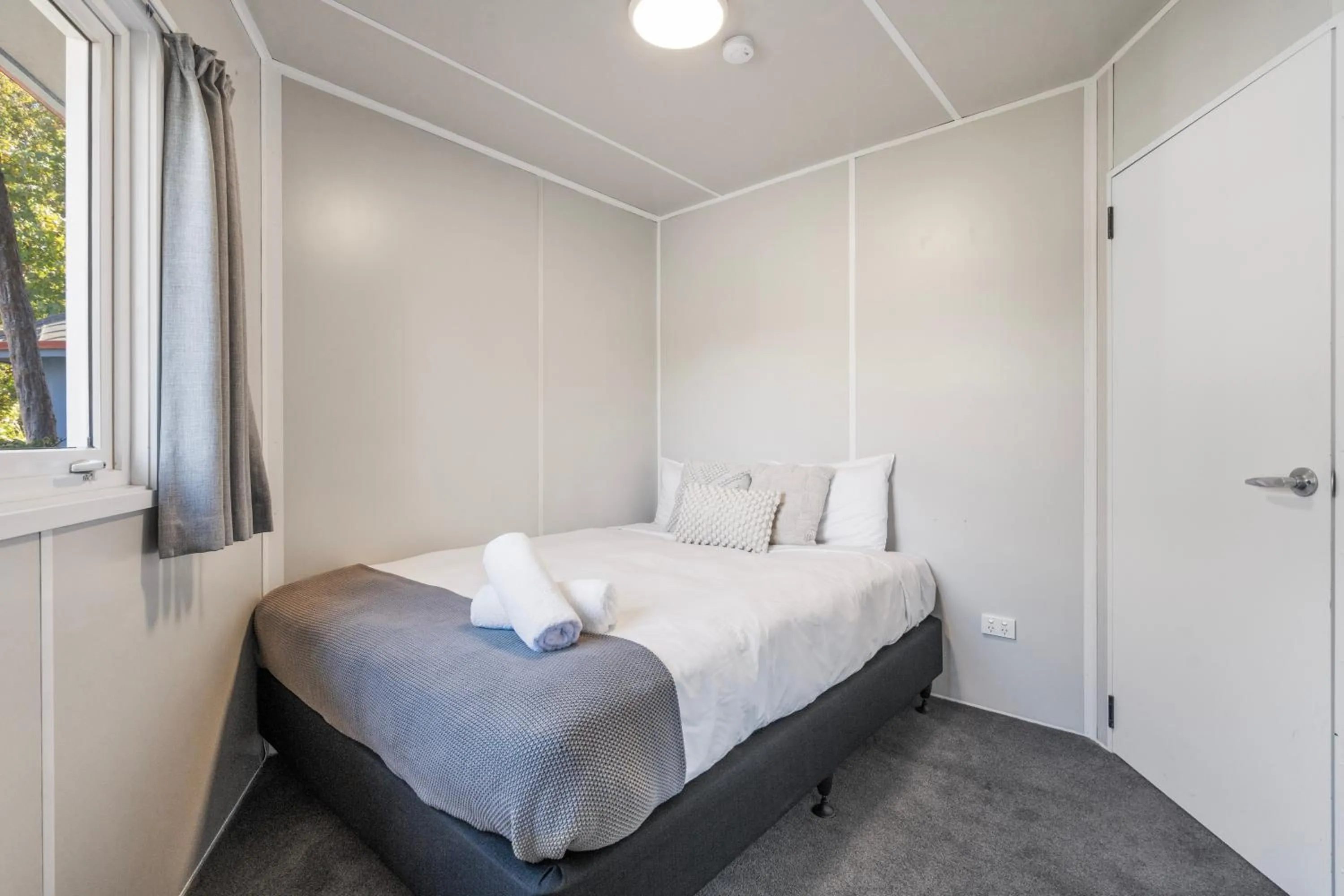 Bed in Tasman Holiday Parks - Christchurch