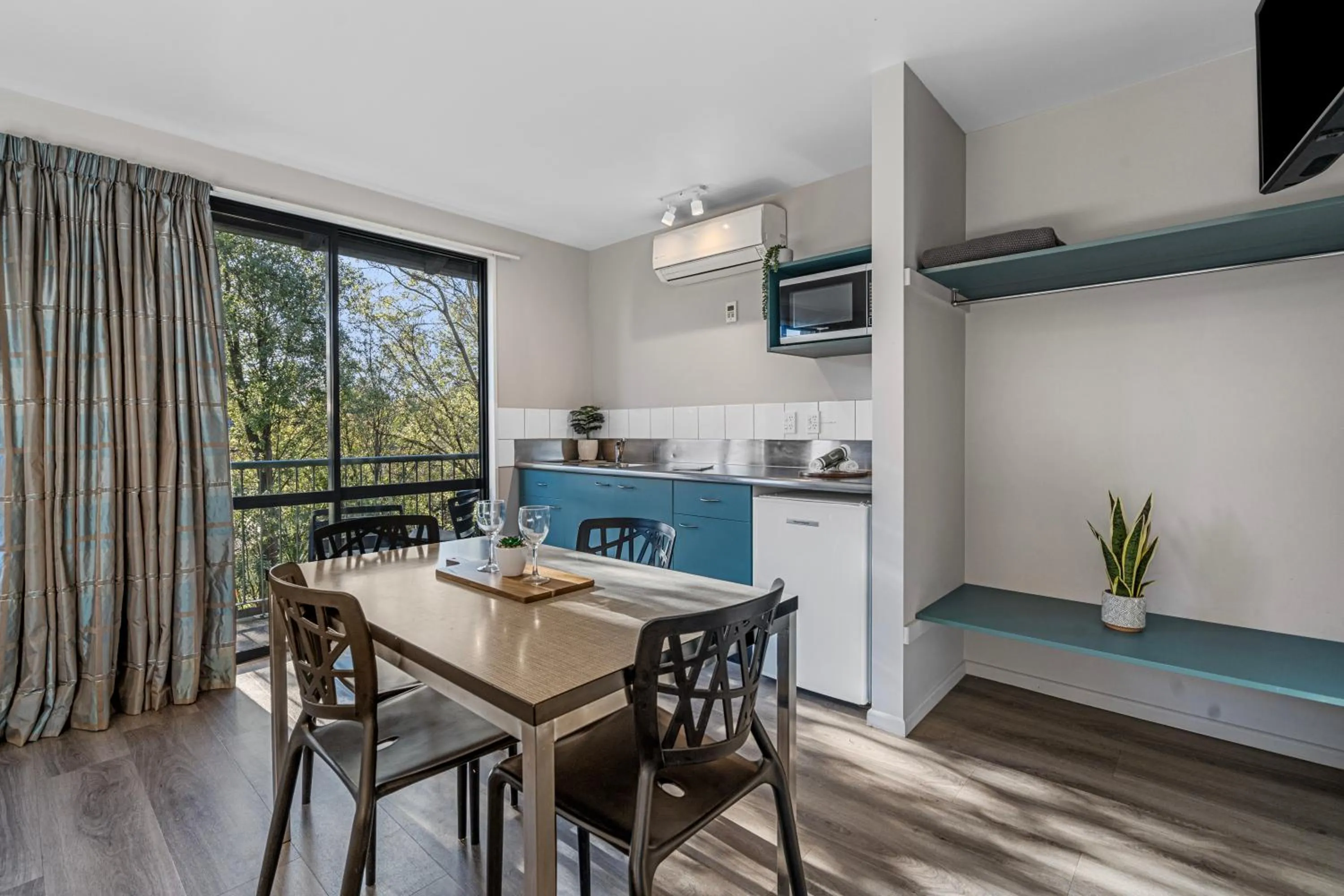 Kitchen or kitchenette in Tasman Holiday Parks - Christchurch