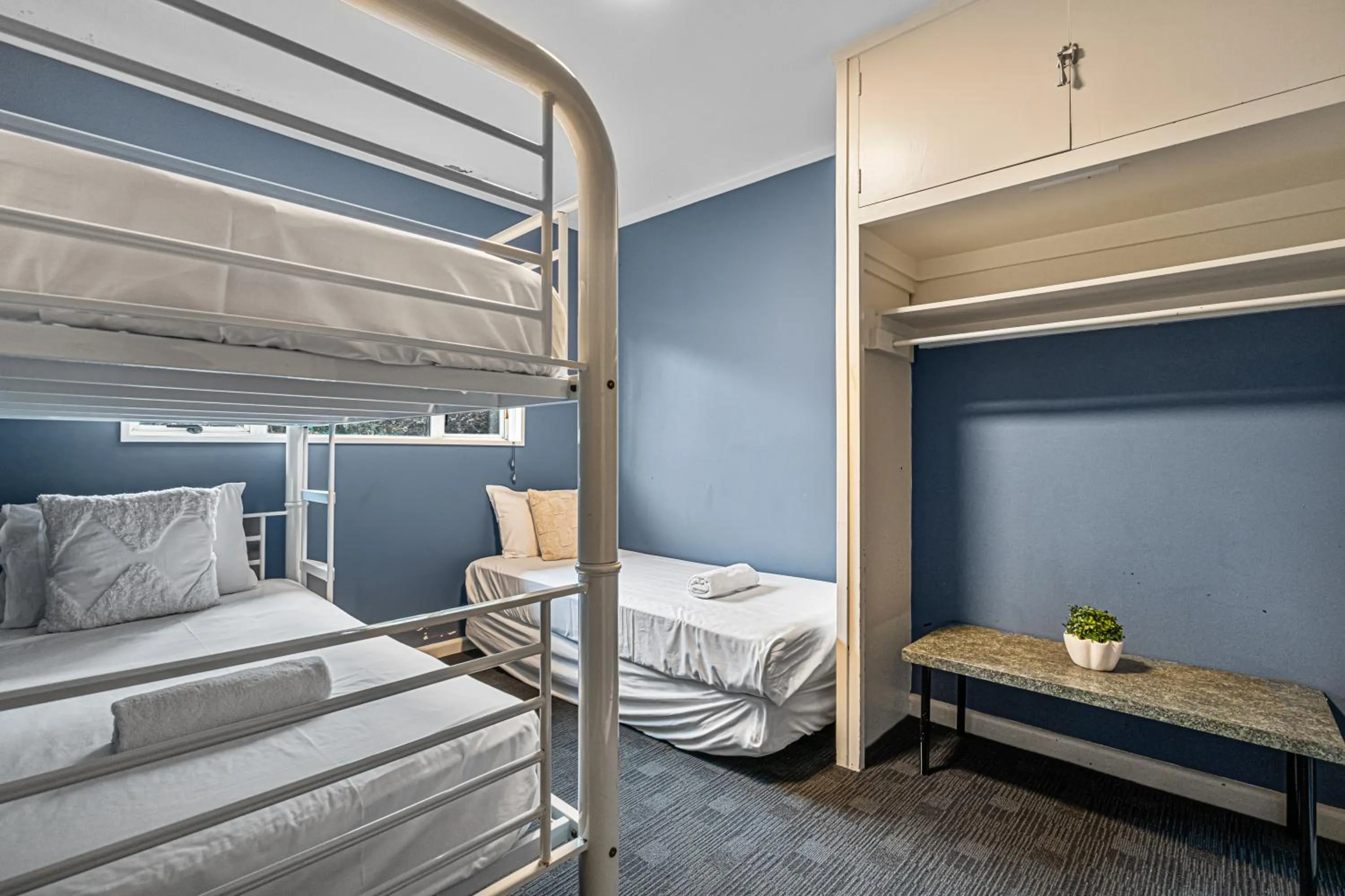 Bed in Tasman Holiday Parks - Christchurch