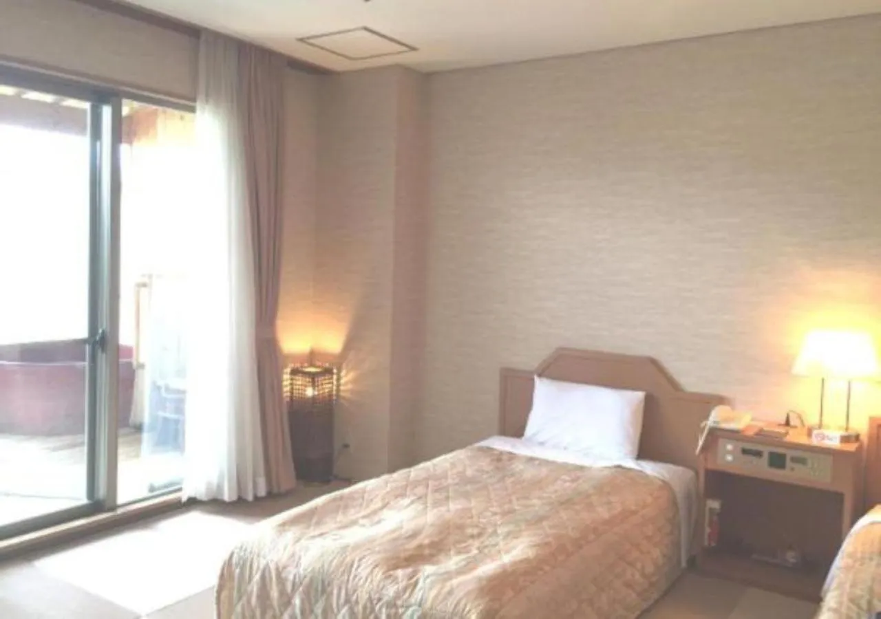 Photo of the whole room in Tsurugi Koizuki