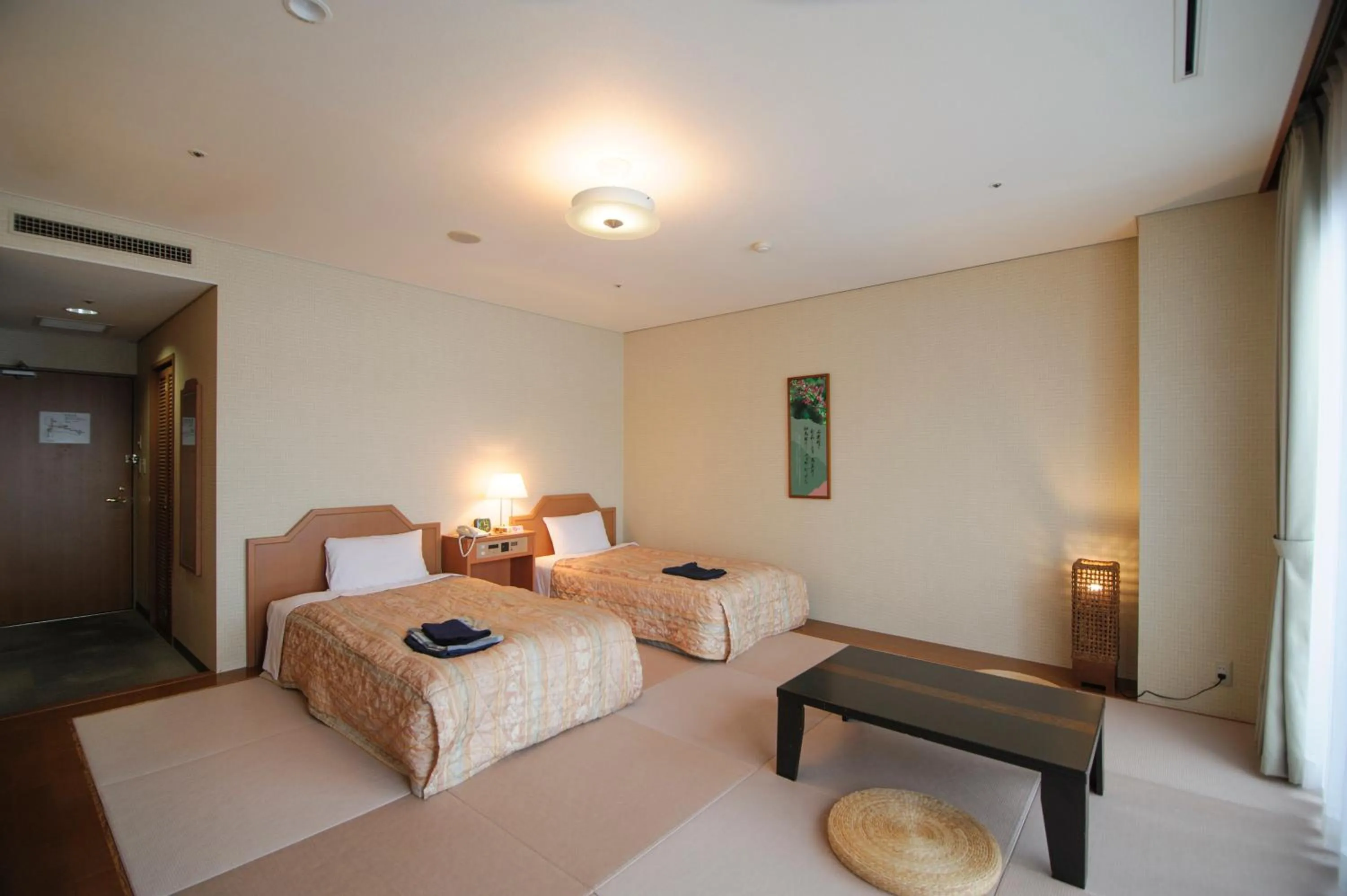 Photo of the whole room in Tsurugi Koizuki