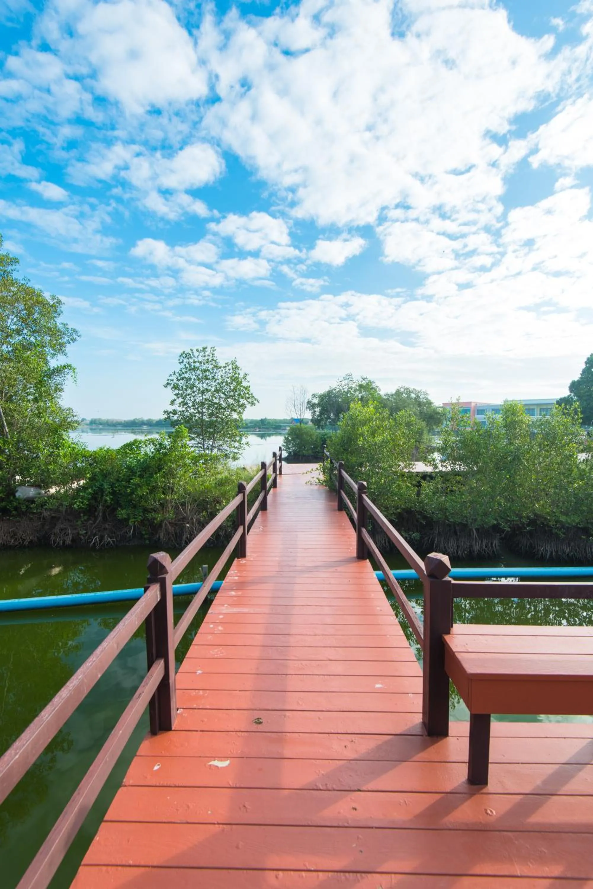 Baan Talay See Cream Resort