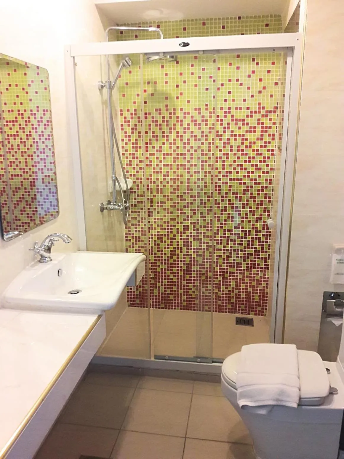 Baan Talay See Cream Resort