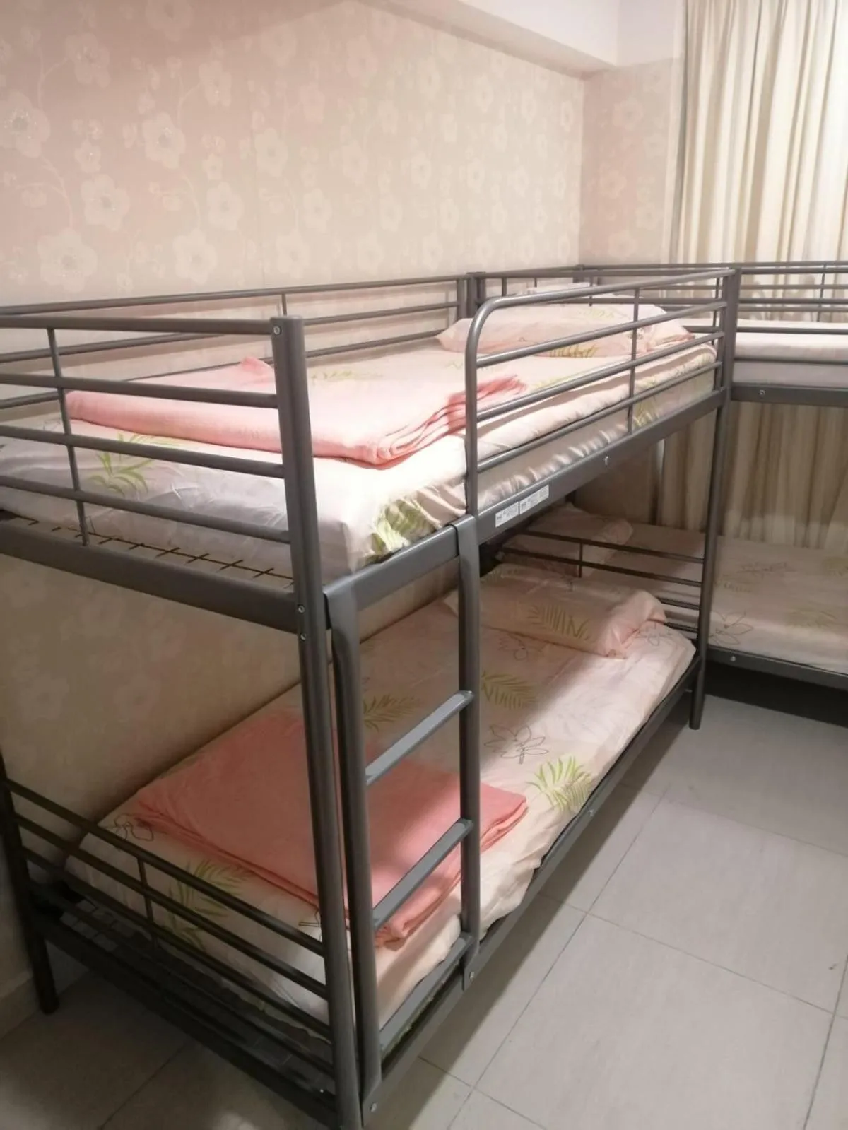 Bed in Jayleen Clarke Quay Hotel