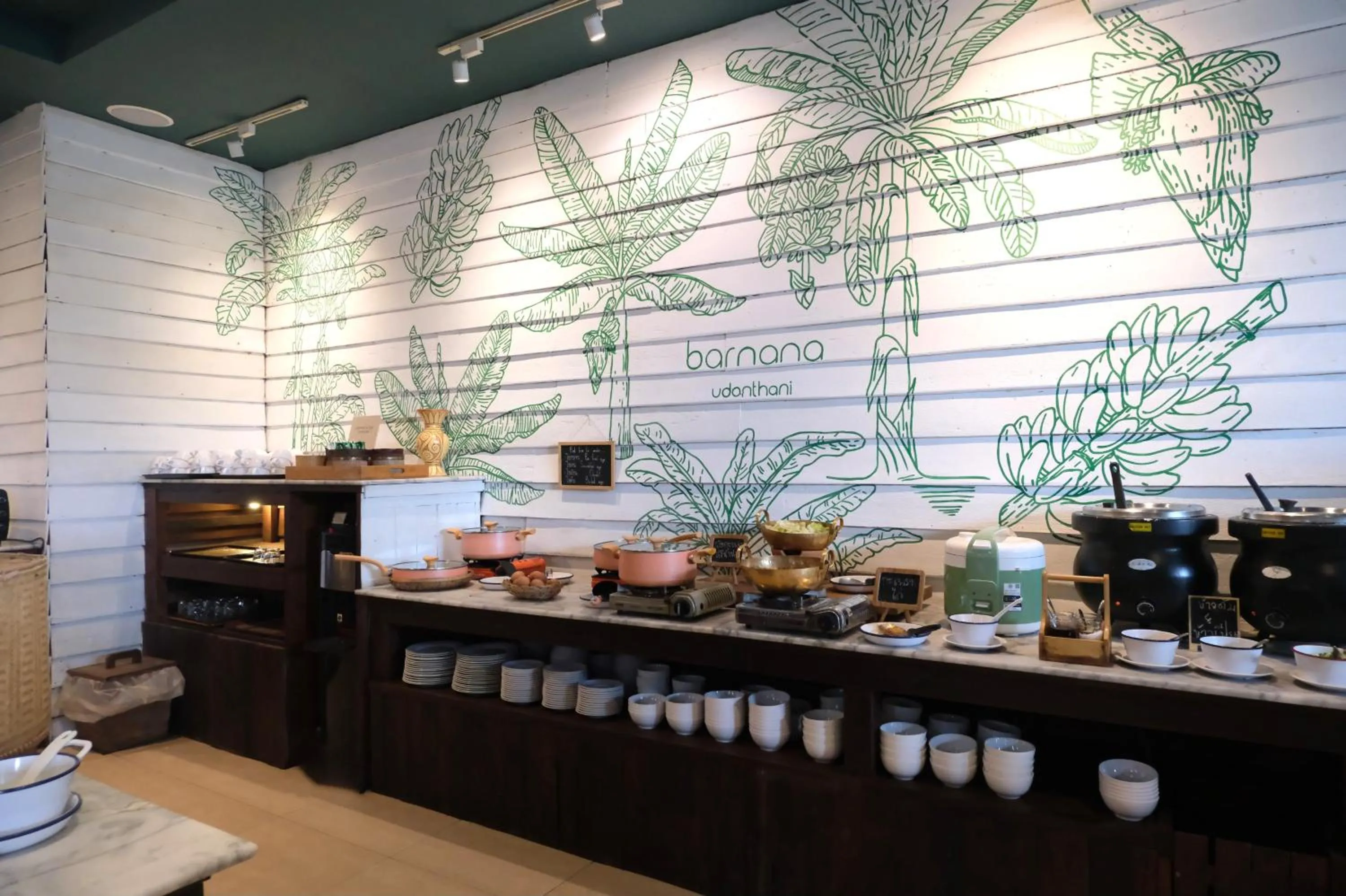 Buffet breakfast in Brown House Hotel