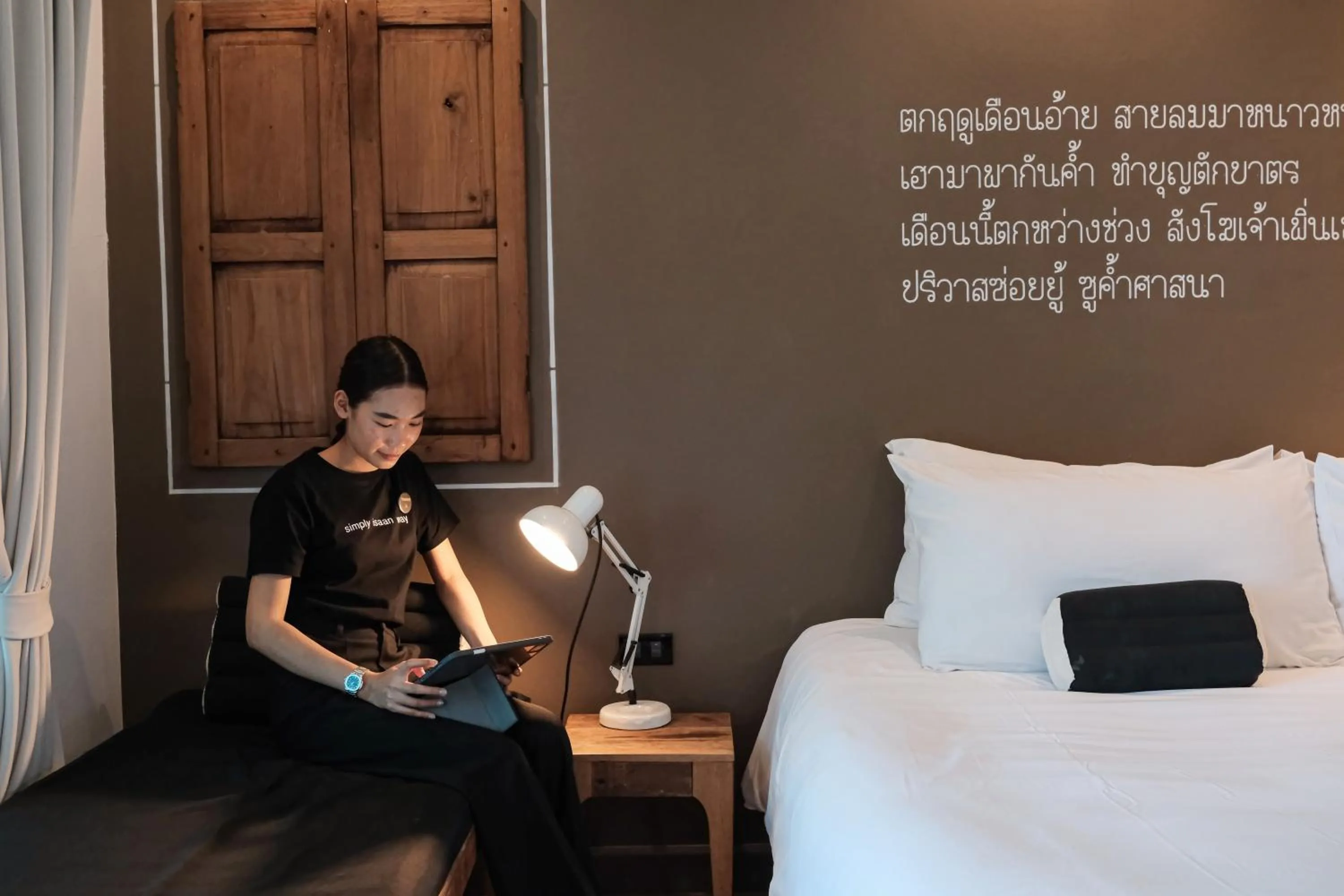 Bedroom, Bed in Brown House Hotel