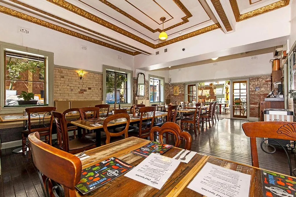 Property building in Commonwealth Hotel