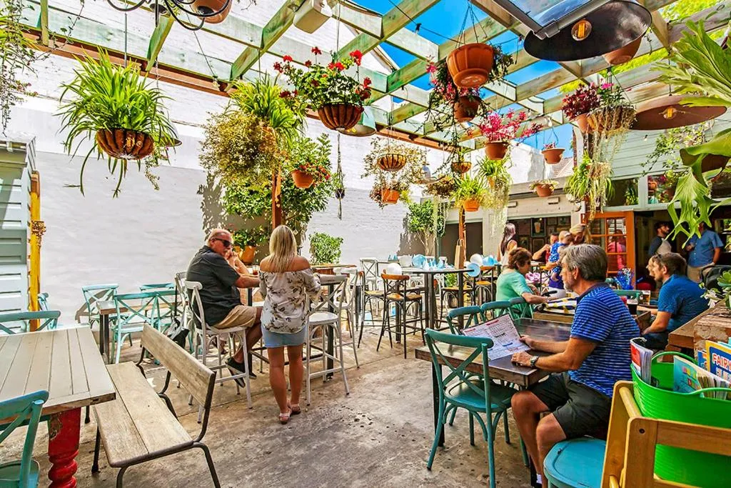 Property building in Commonwealth Hotel