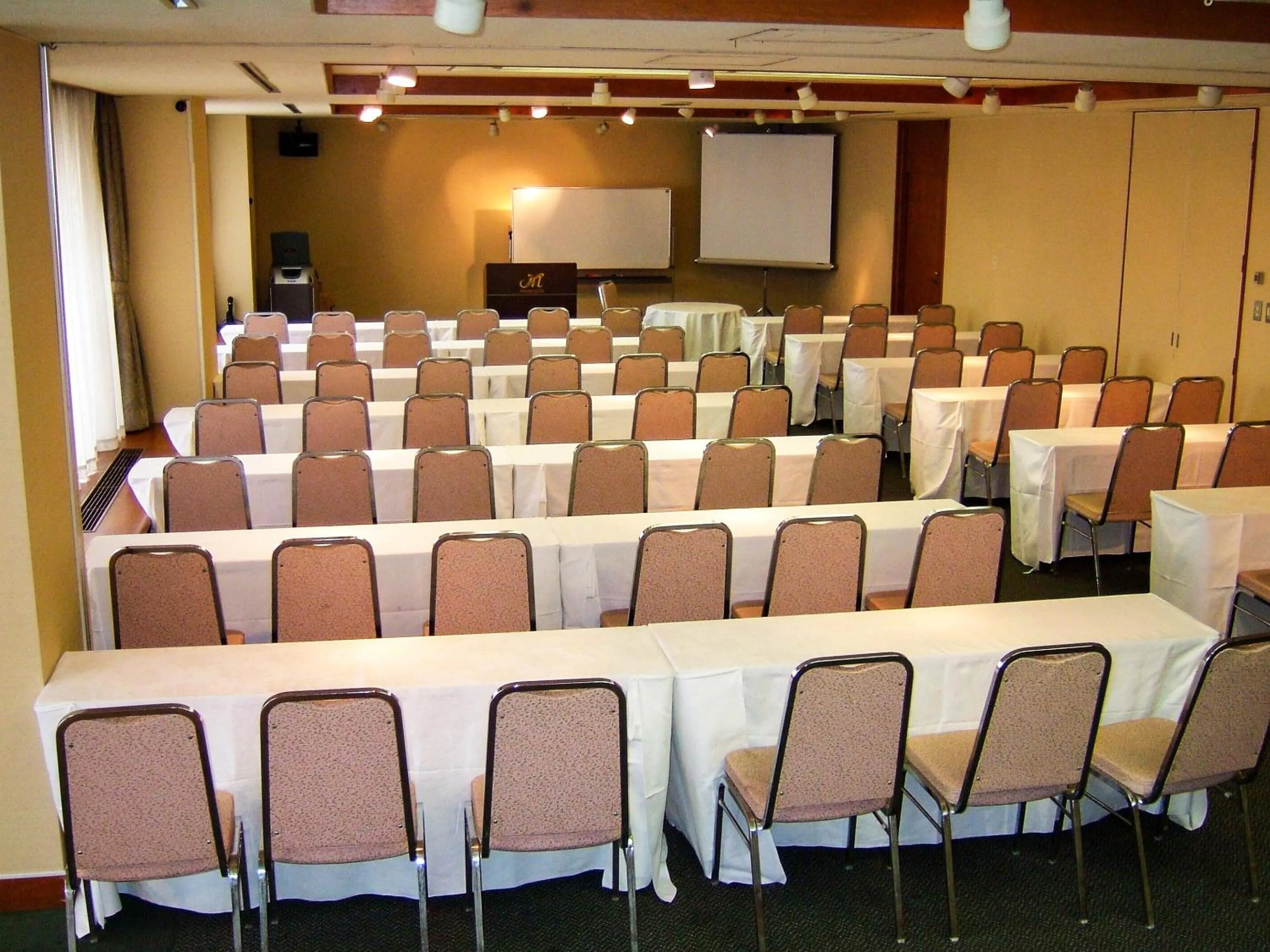 Banquet/Function facilities in Ichihara Marine Hotel