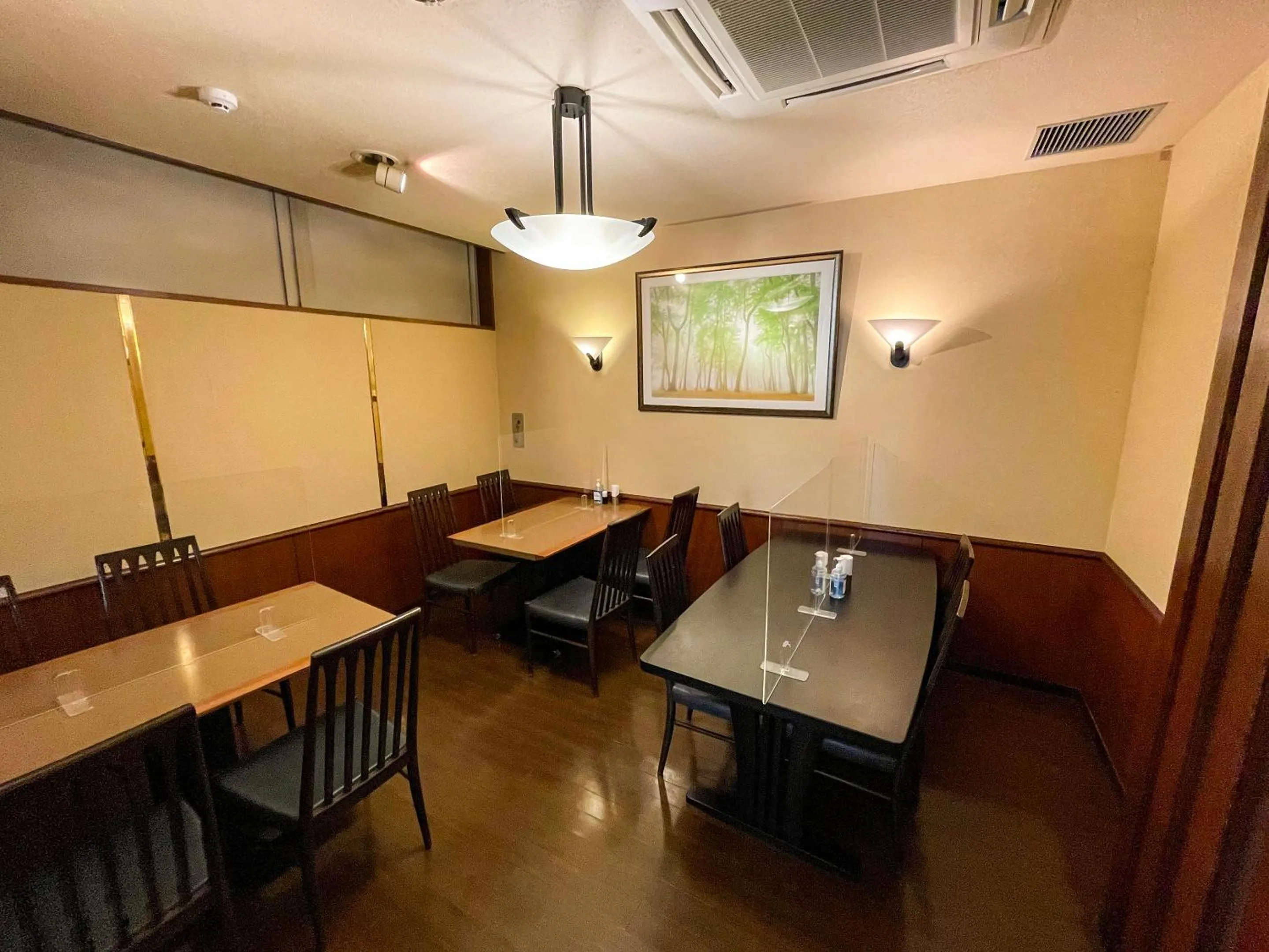 Restaurant/places to eat in Ichihara Marine Hotel