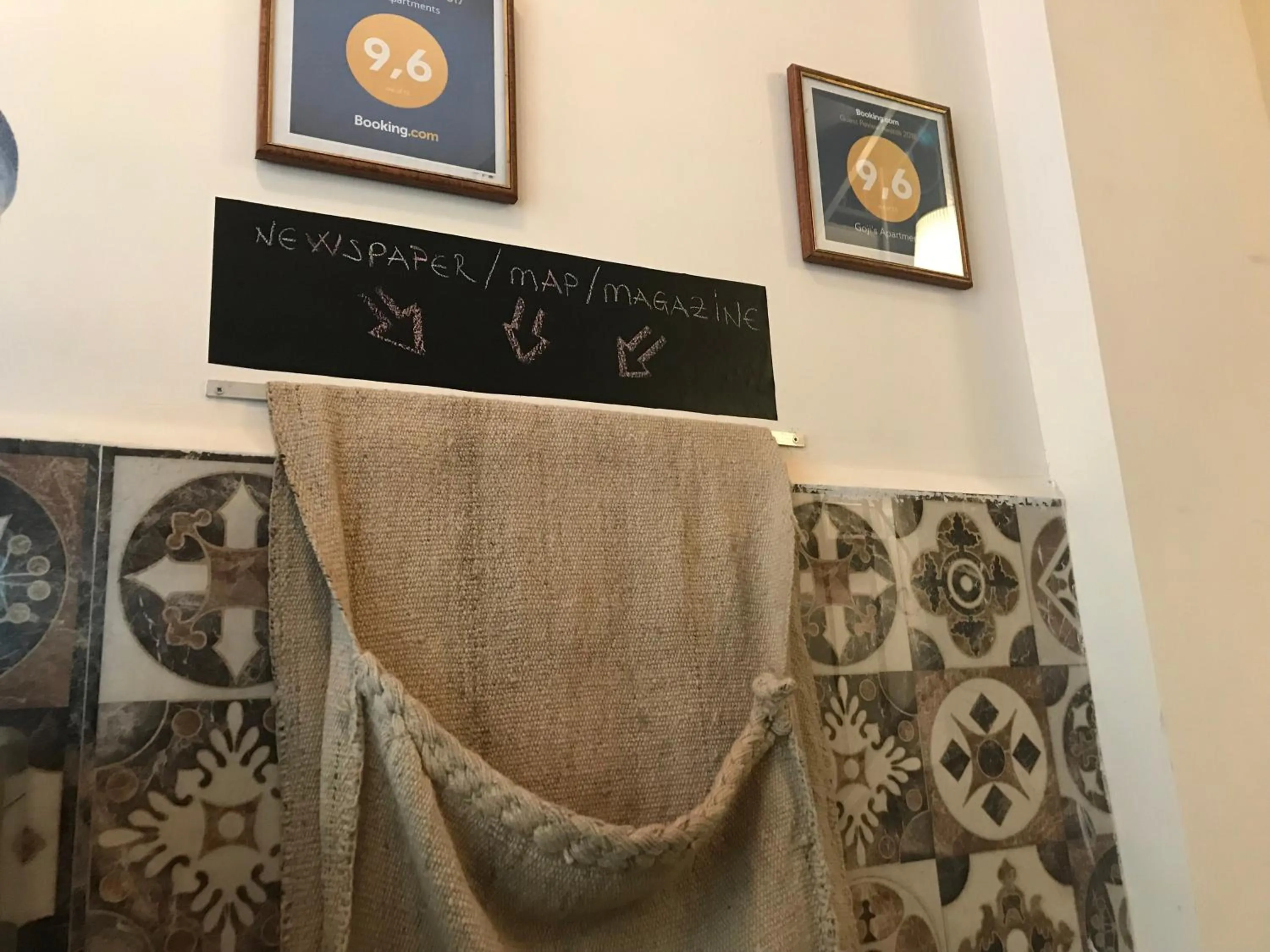 Facade/entrance in Goji's Apartments