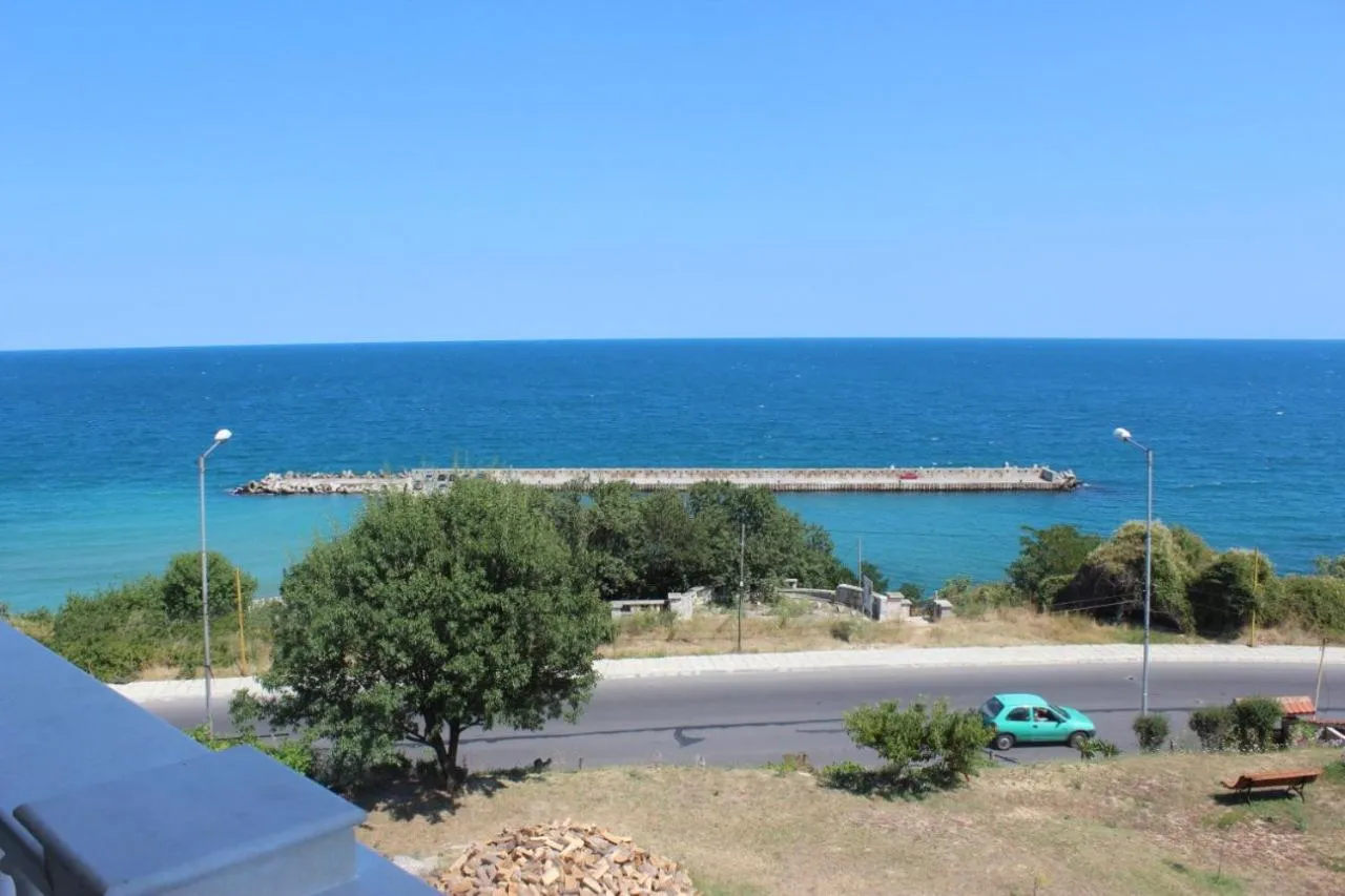 Day in Villa Katalina