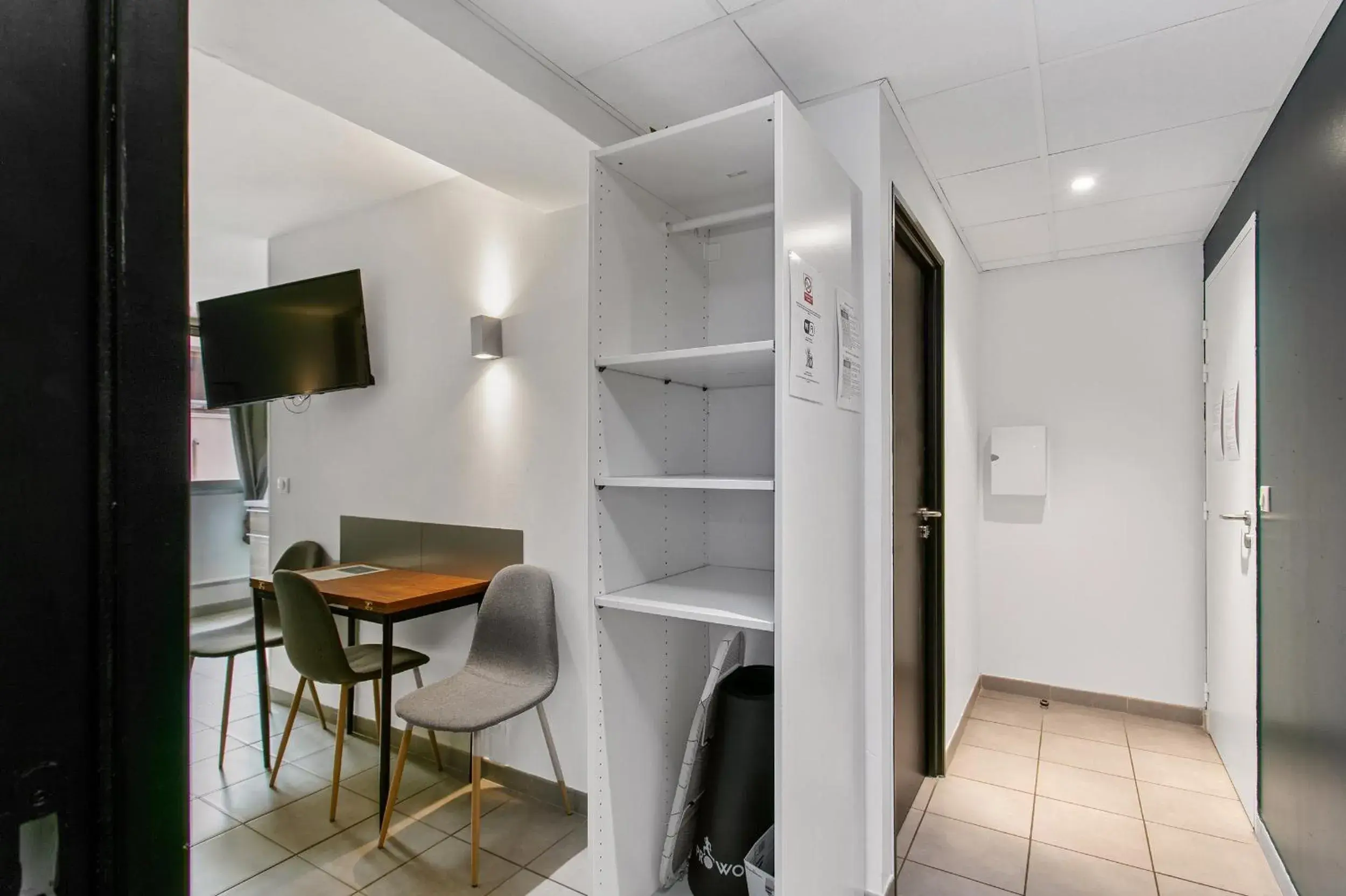 Superior Apartment in Coeur Urbain Apartments - Place de la Comédie Superior Apartment in Coeur Urbain Apartments - Place de la Comédie