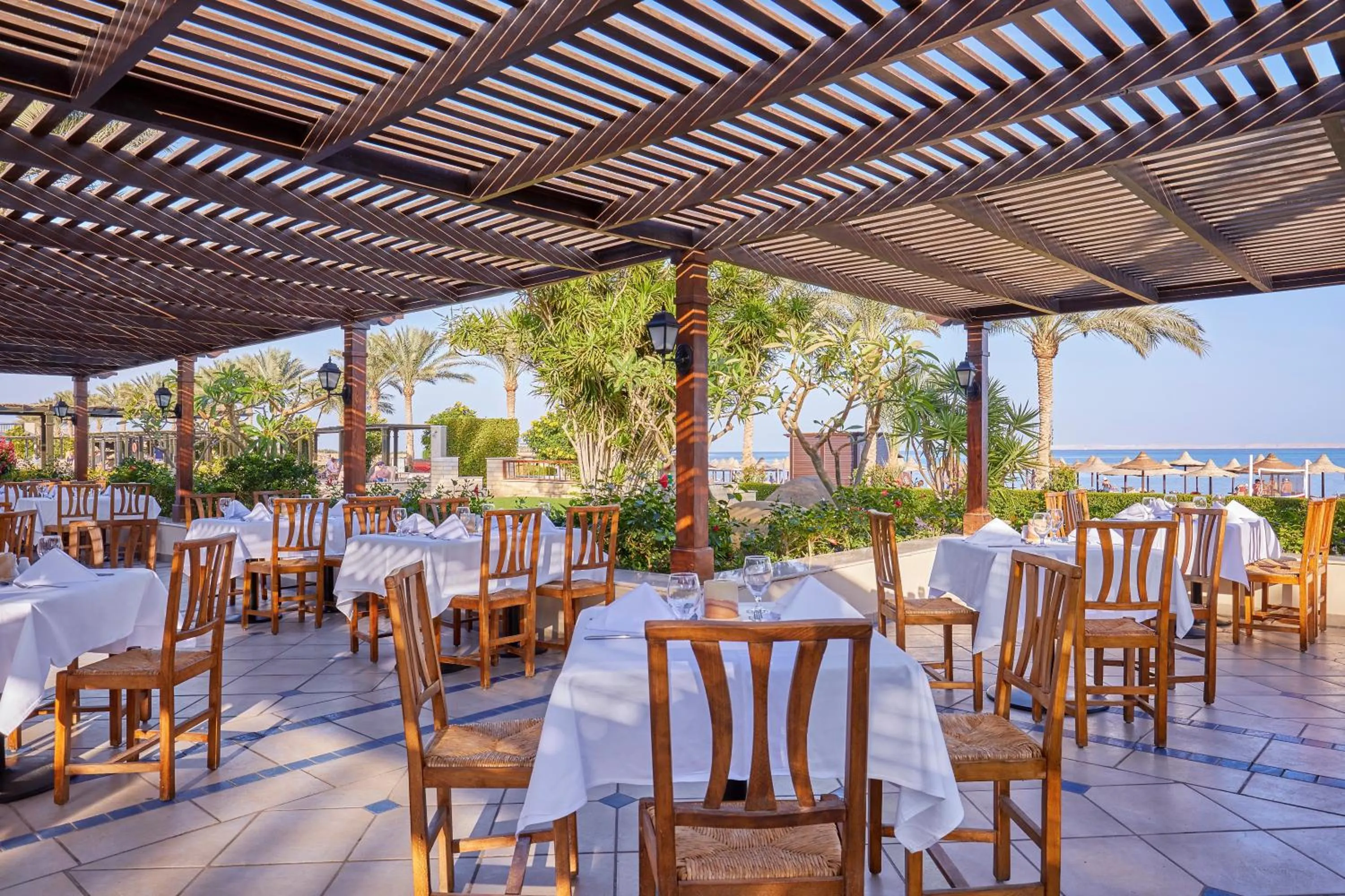 Restaurant/places to eat in JAZ Belvedere