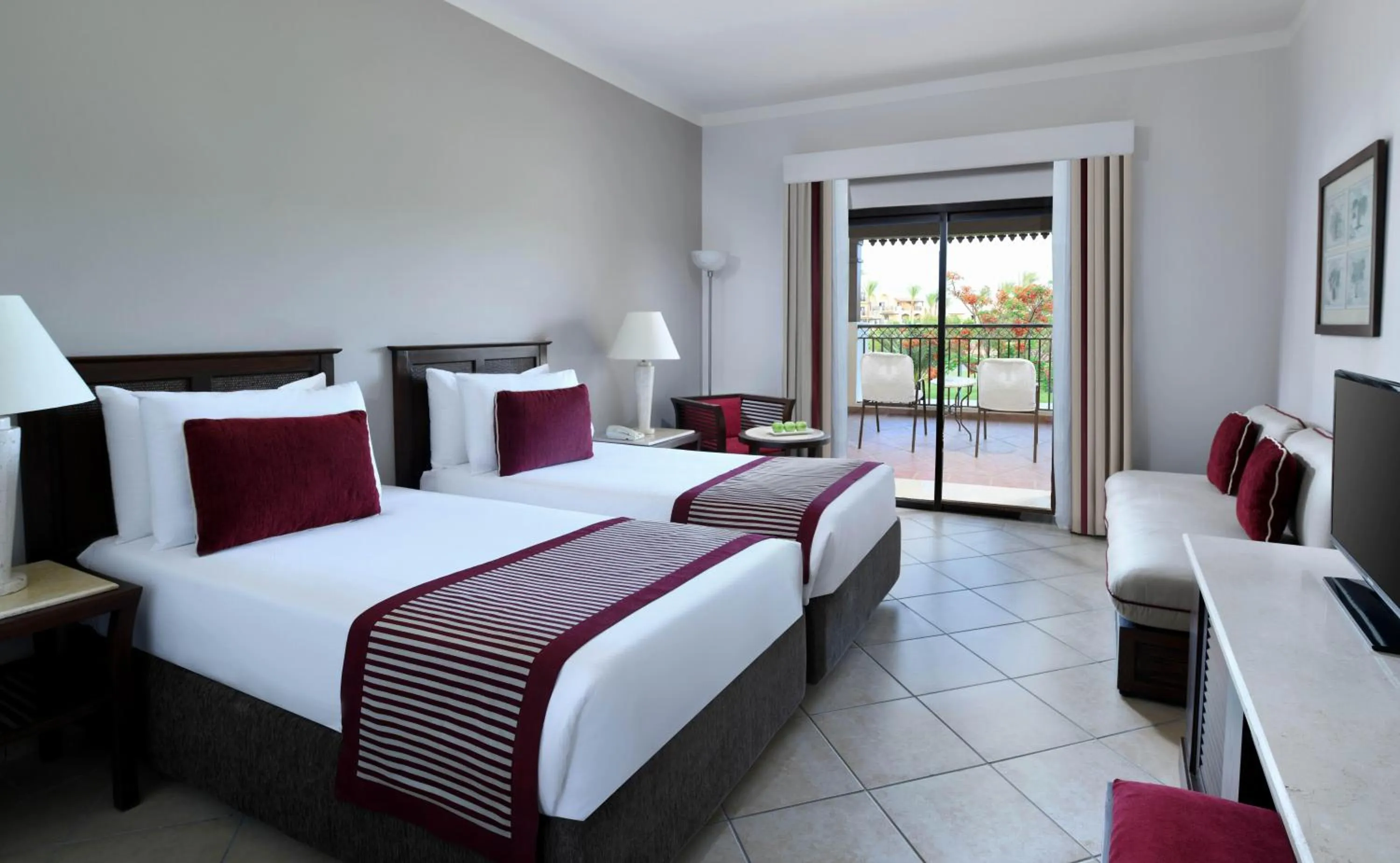 Photo of the whole room, Bed in JAZ Belvedere