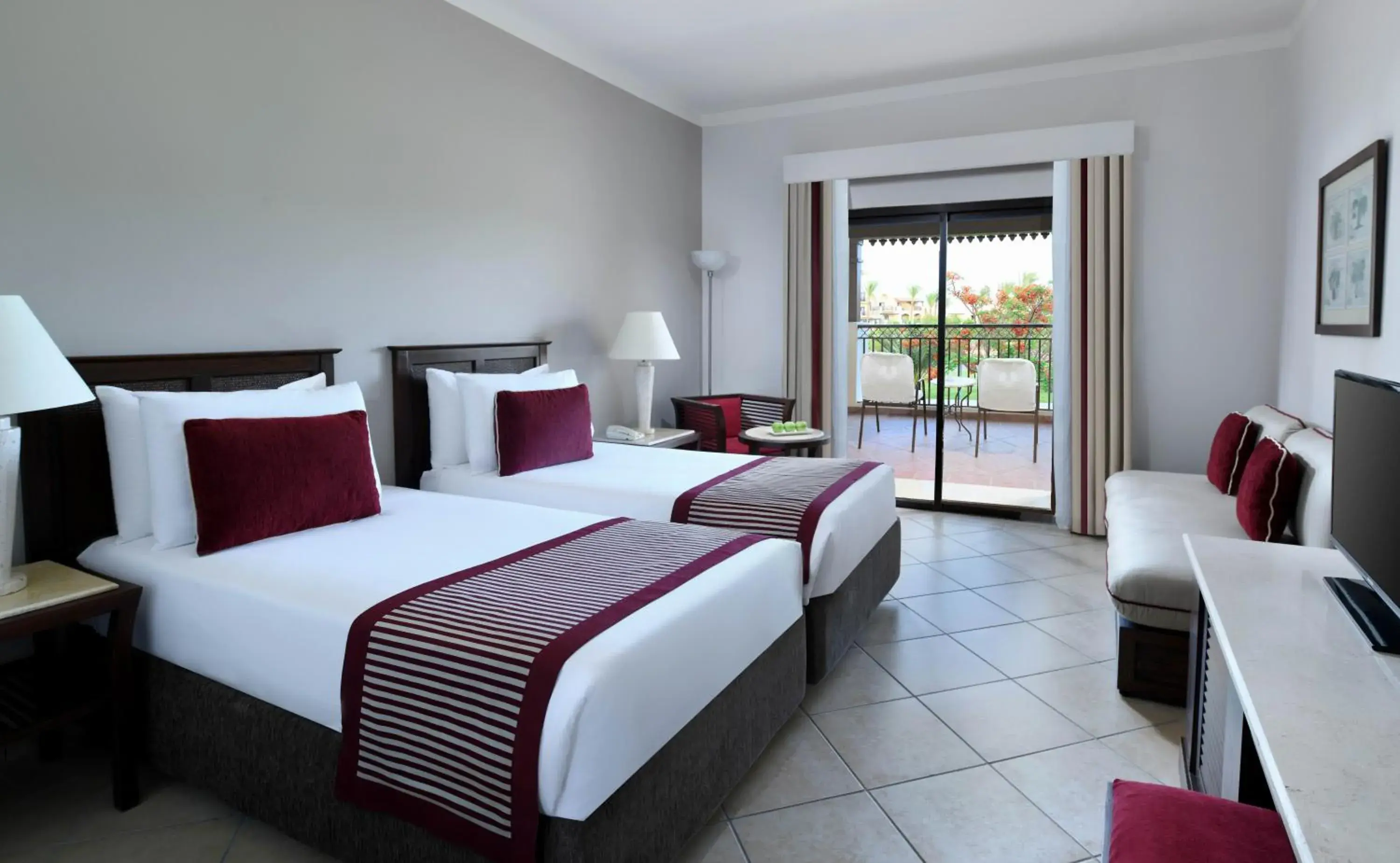 Superior Deluxe Room Twin Bed in JAZ Belvedere Superior Deluxe Room Twin Bed in JAZ Belvedere