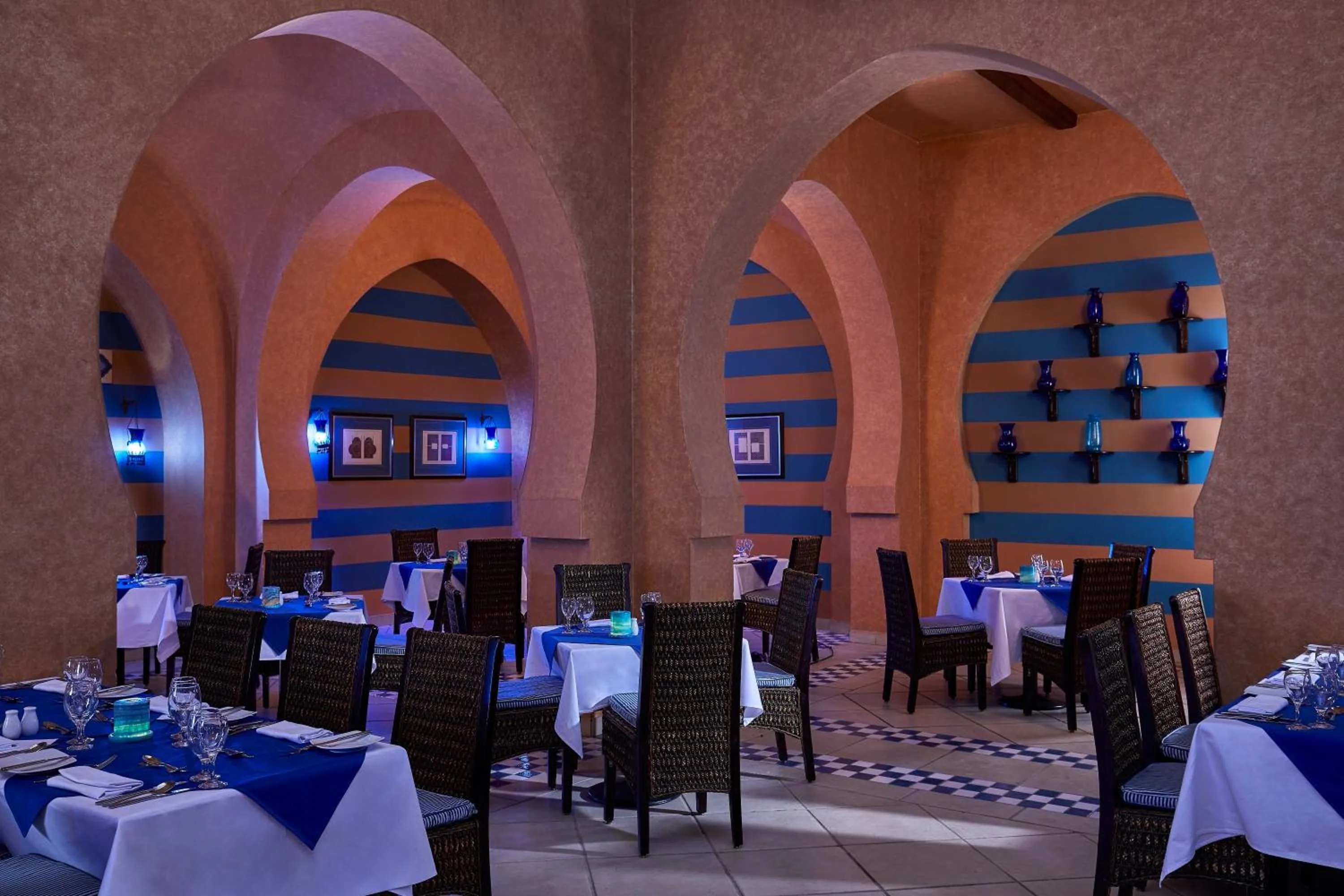 Restaurant/places to eat in JAZ Belvedere