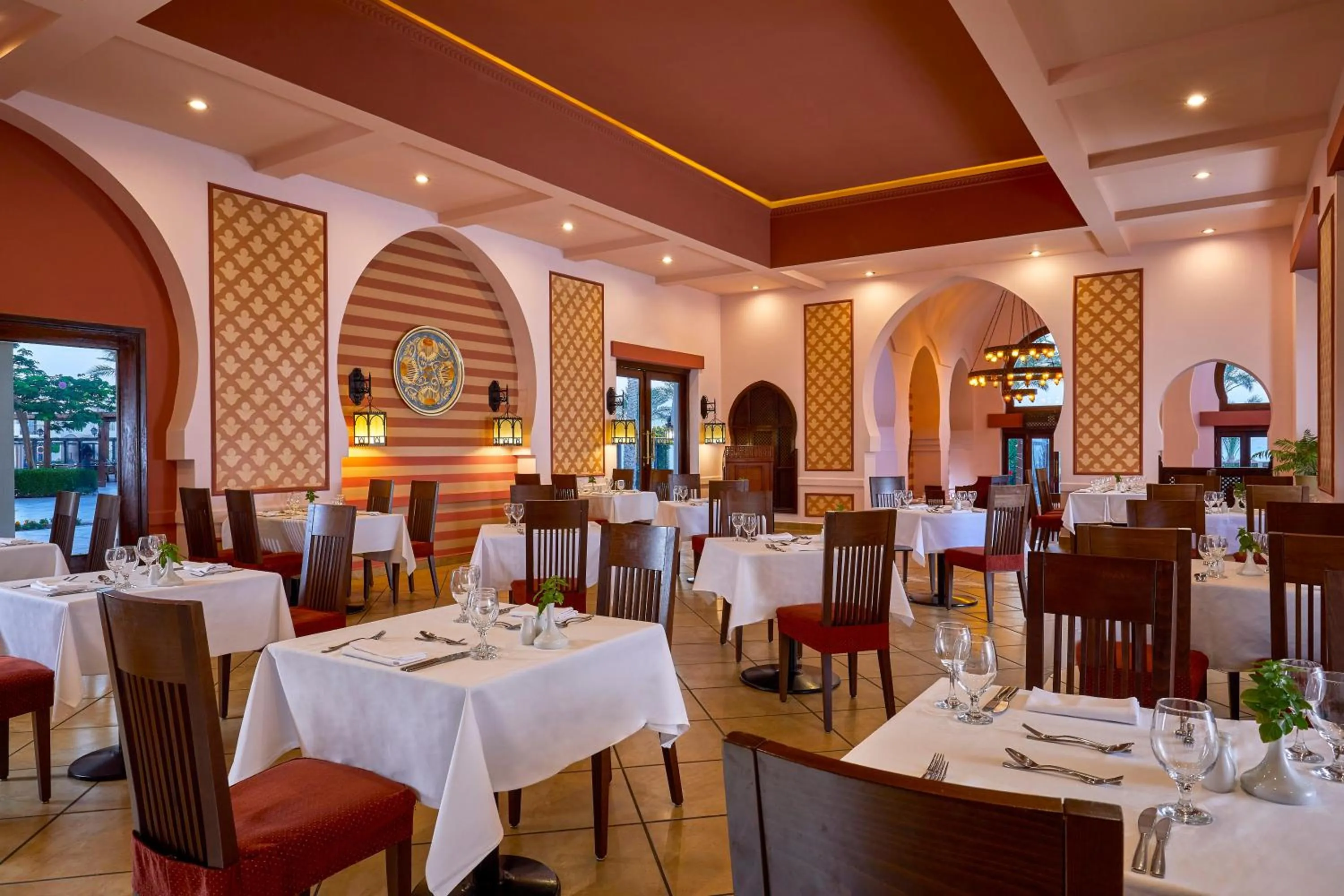 Restaurant/places to eat in JAZ Belvedere