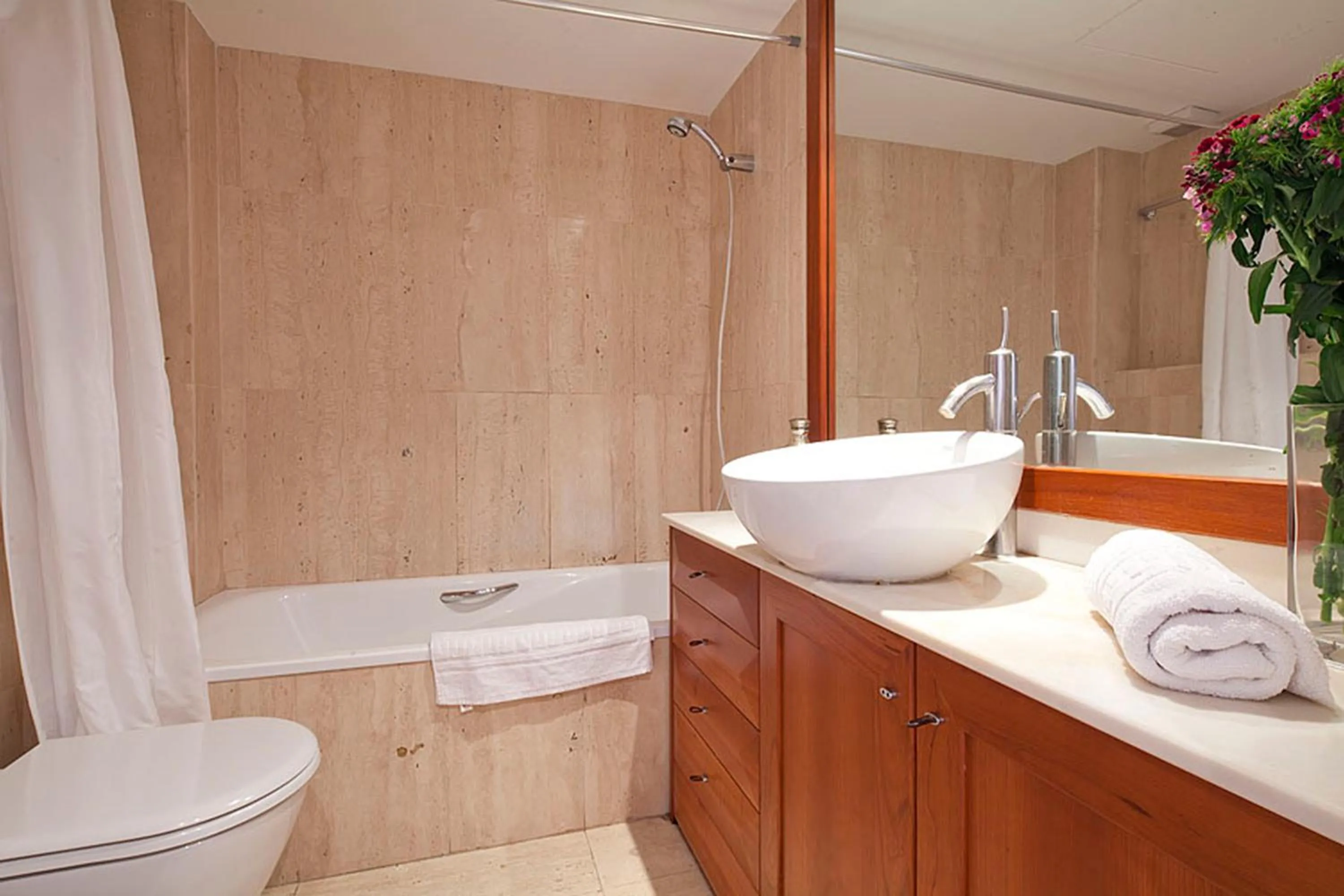 Bathroom in Attic Apartment in Bonanova with Private Terrace