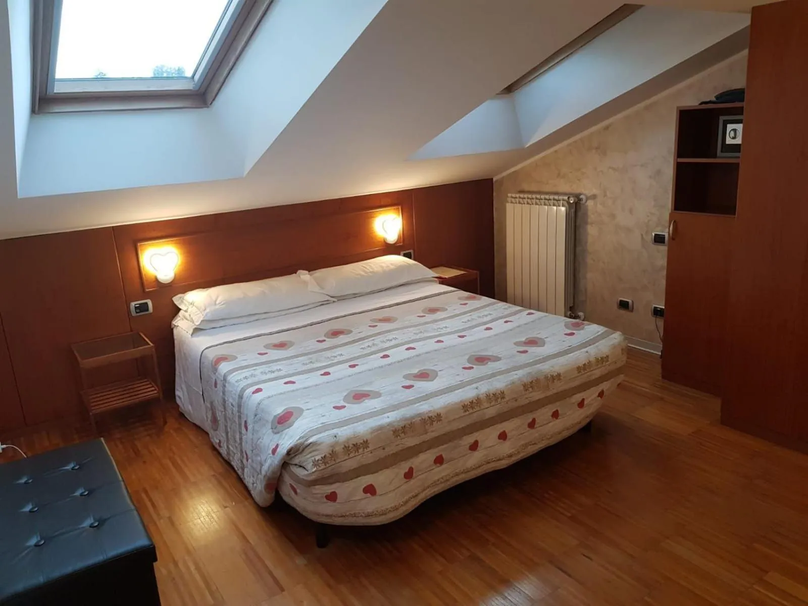 Bed in Aurelia Garden Gold B&B