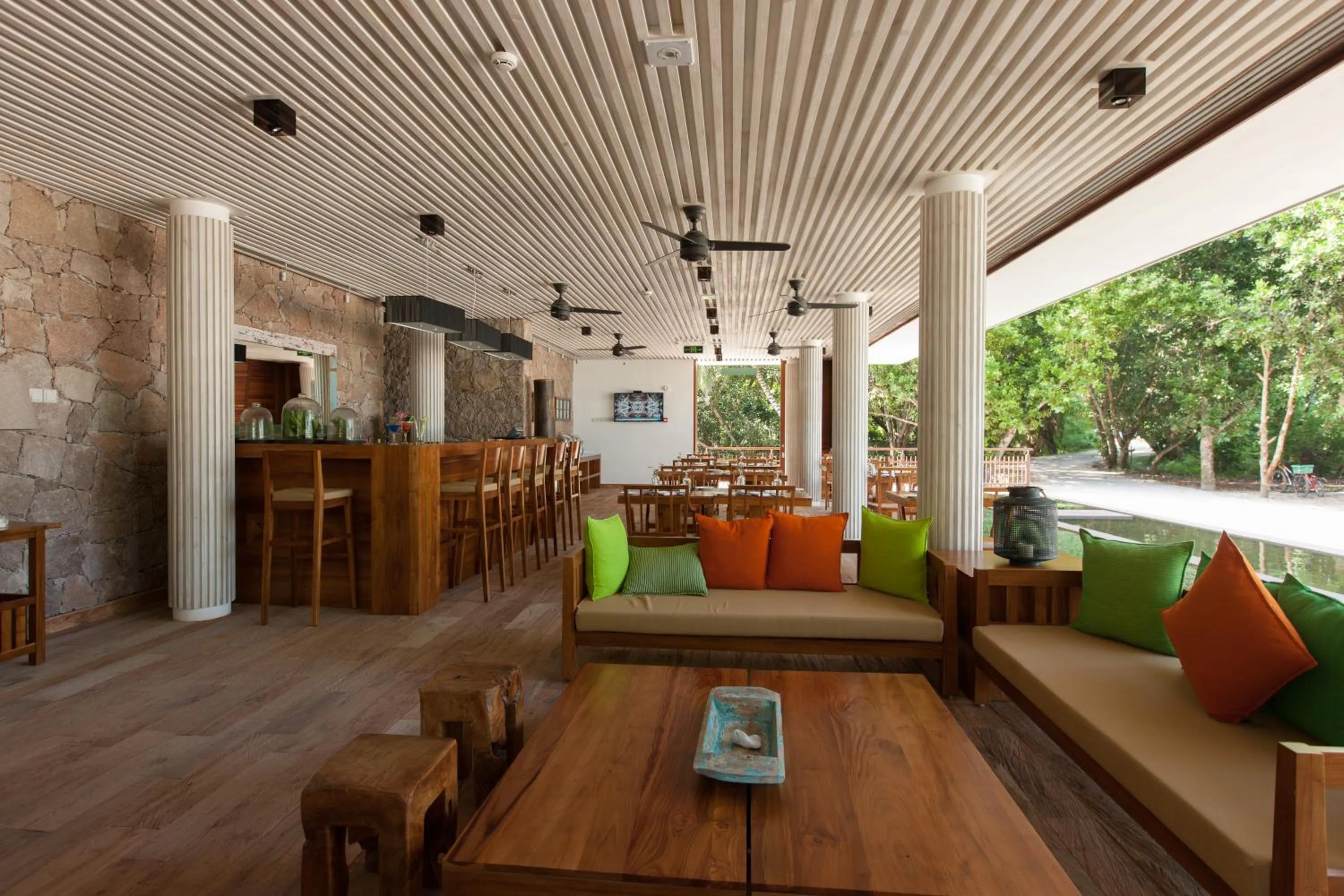 Day in Le Relax Luxury Lodge