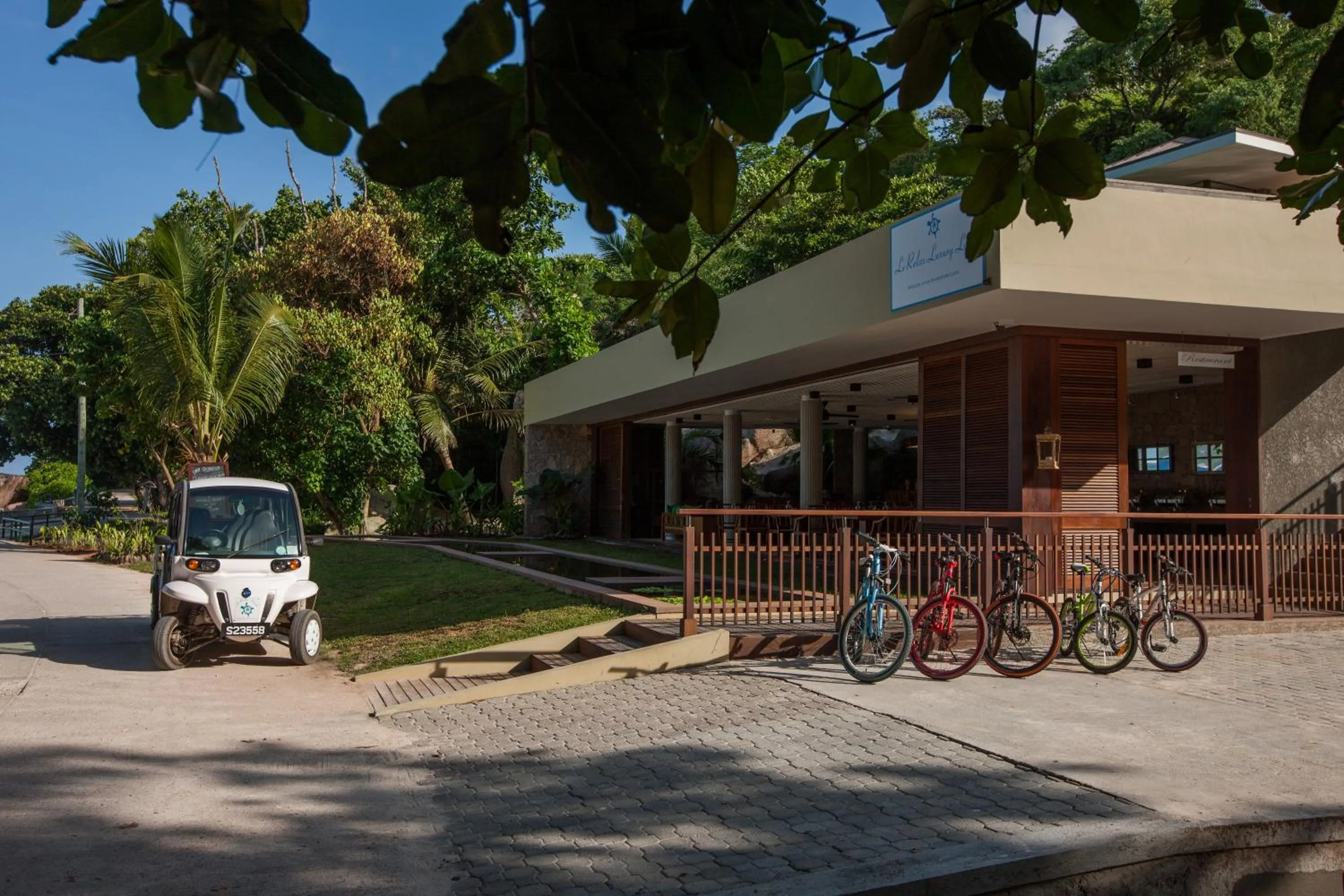 Property building in Le Relax Luxury Lodge