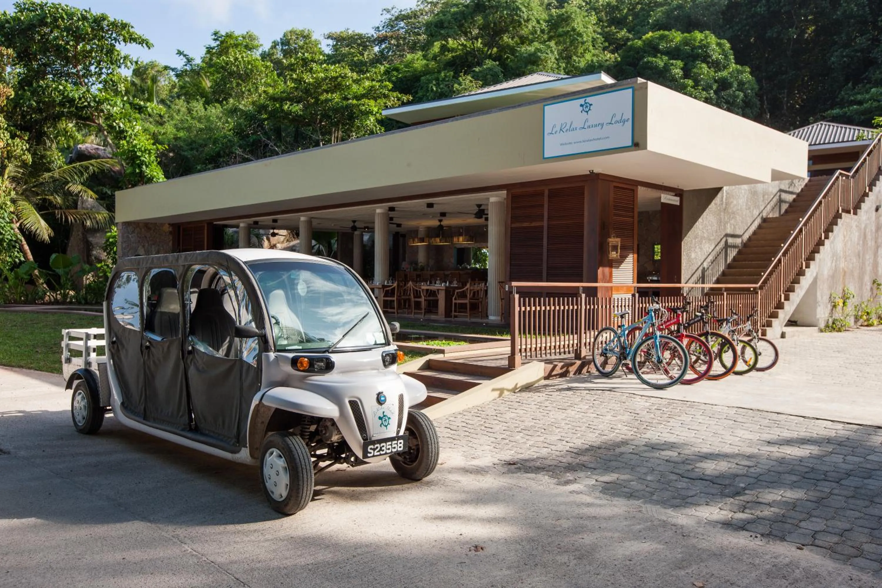 Property building in Le Relax Luxury Lodge