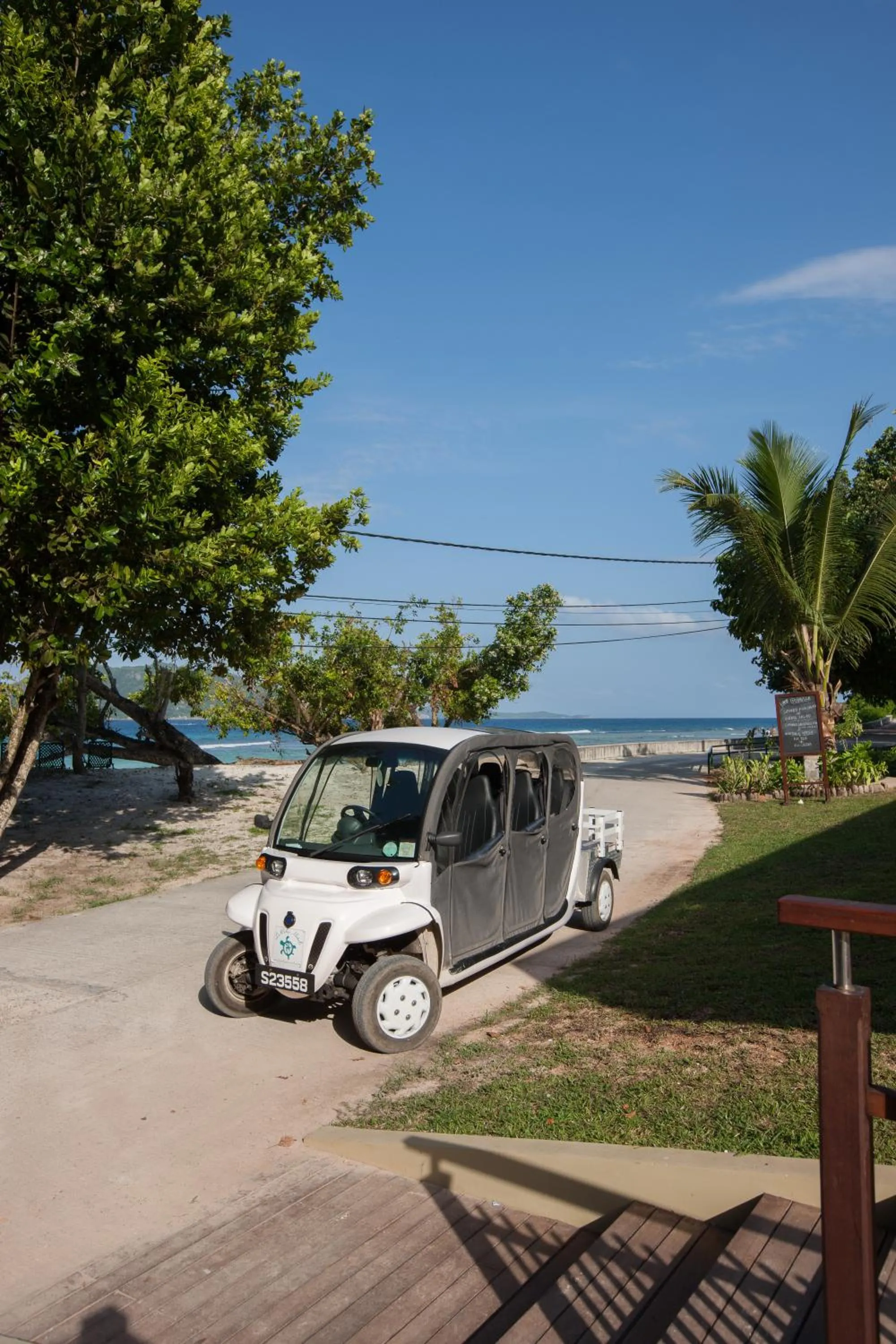 Day in Le Relax Luxury Lodge