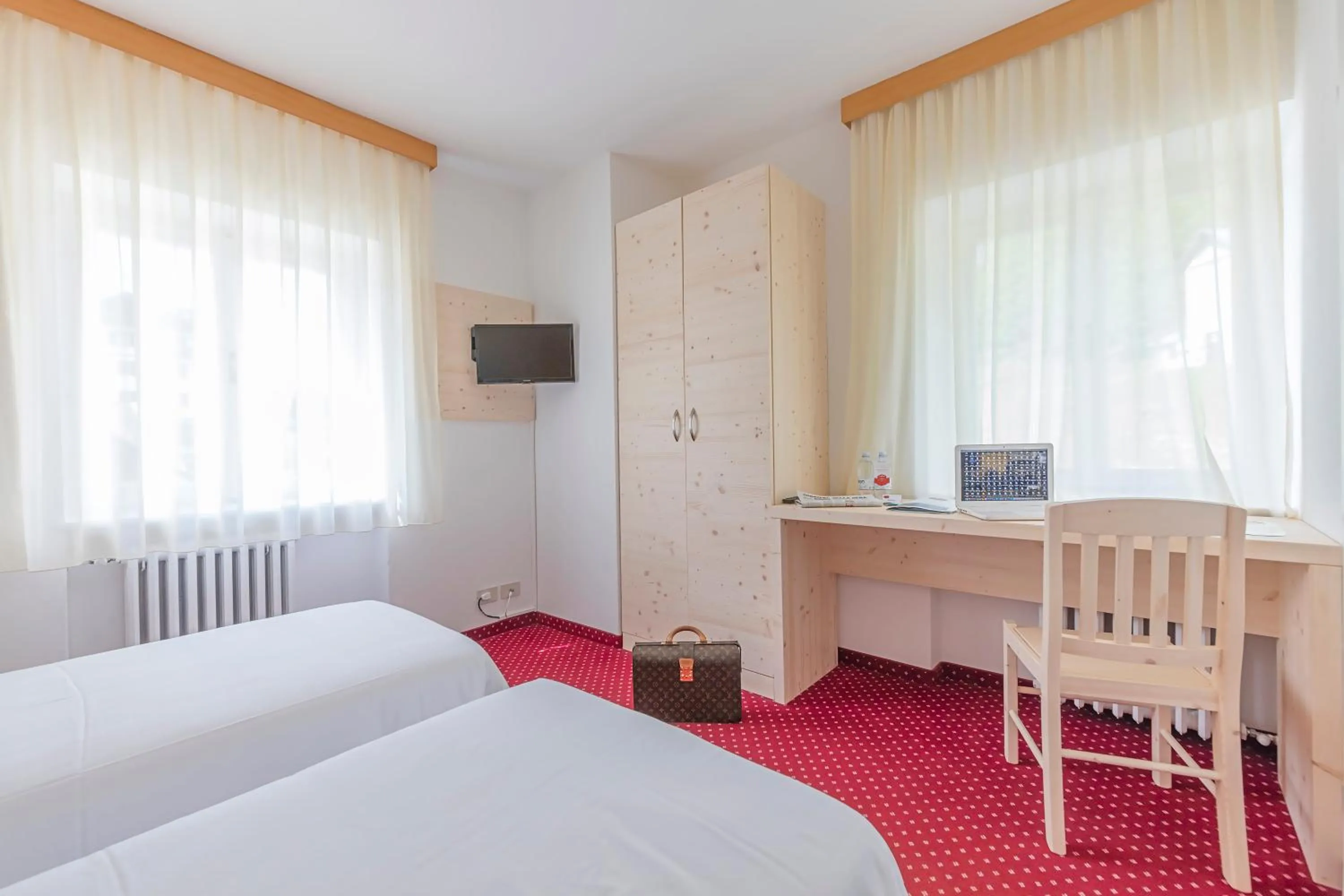 Day, Bed in Hotel Sorapiss