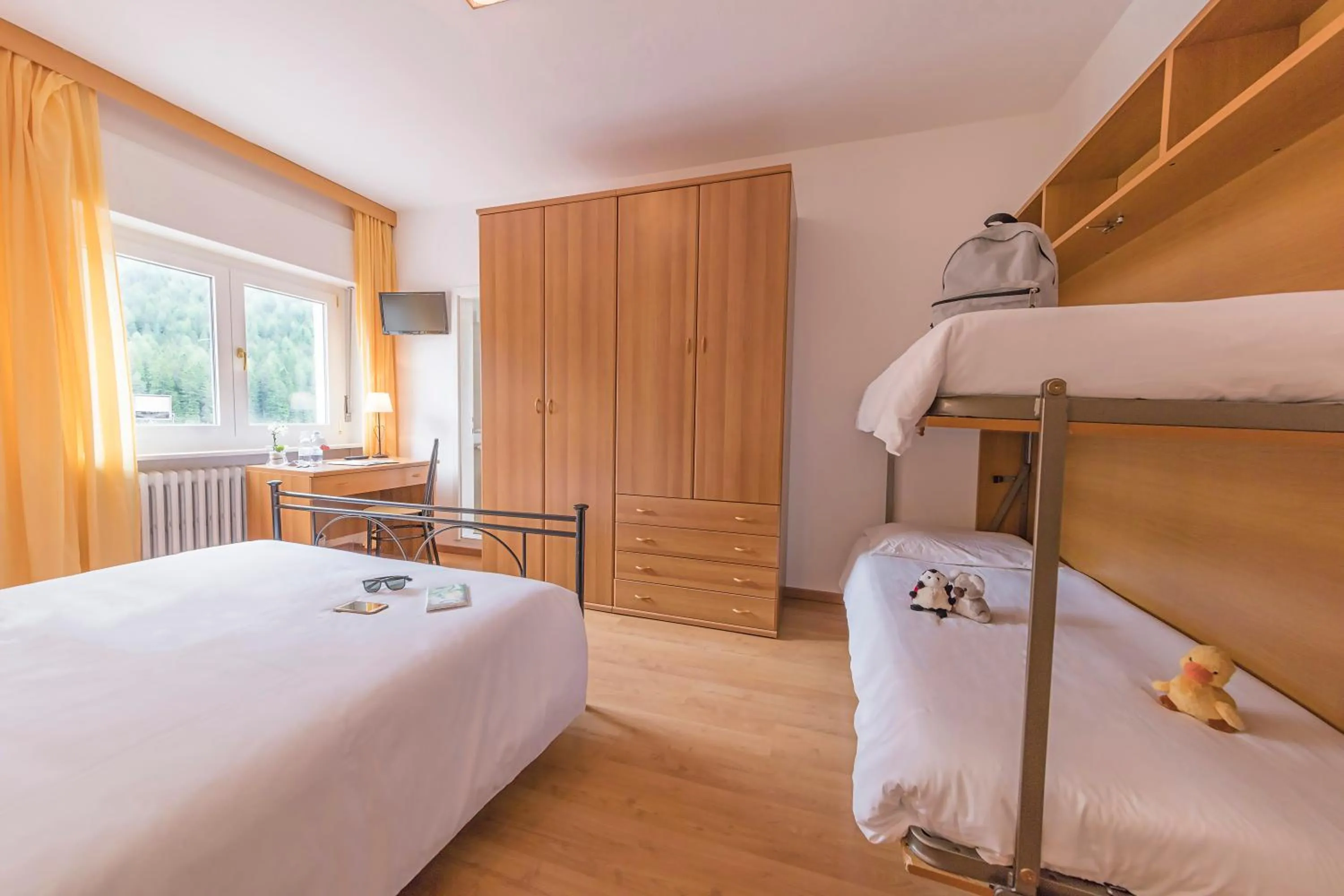 Day, Bed in Hotel Sorapiss