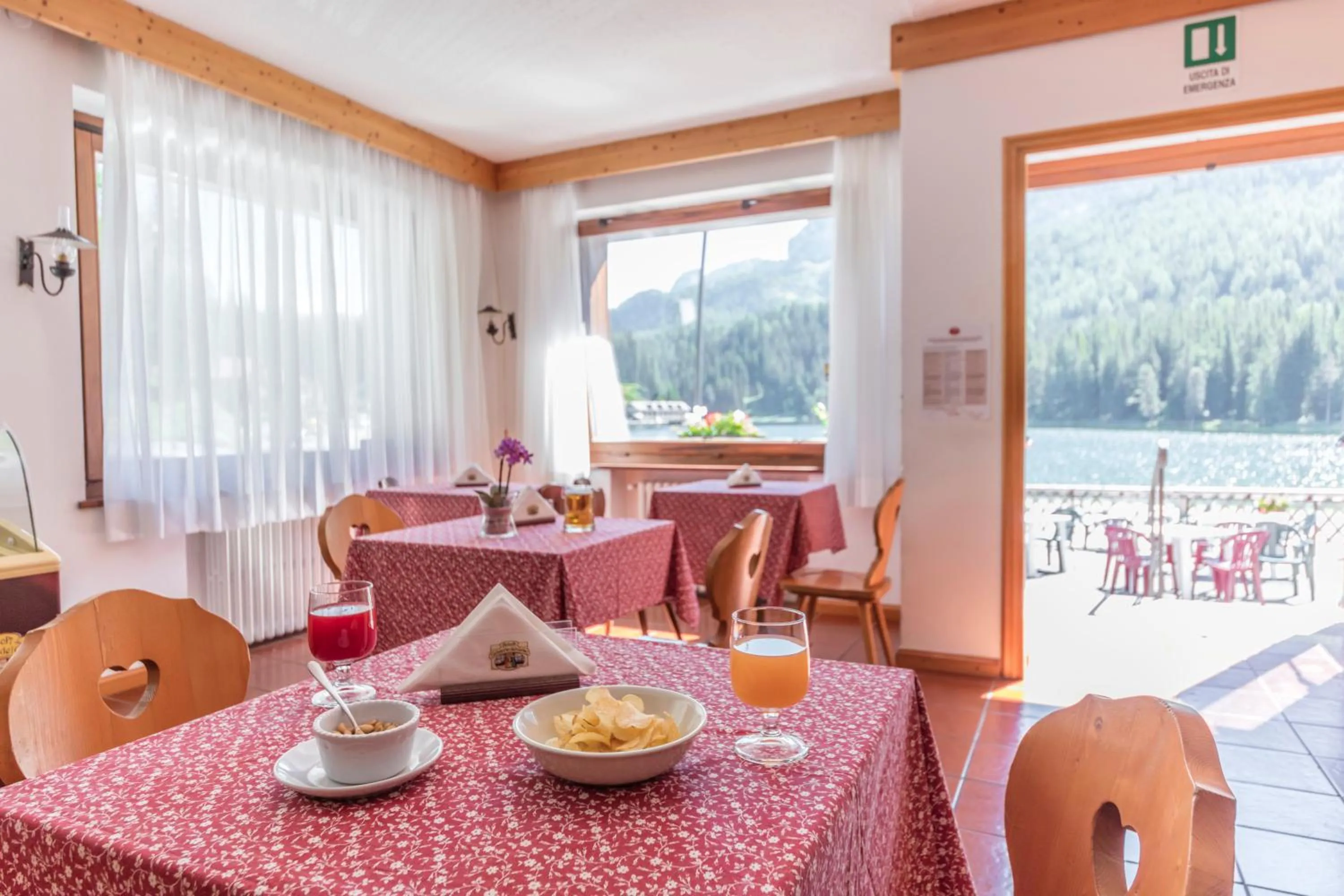 Restaurant/places to eat in Hotel Sorapiss