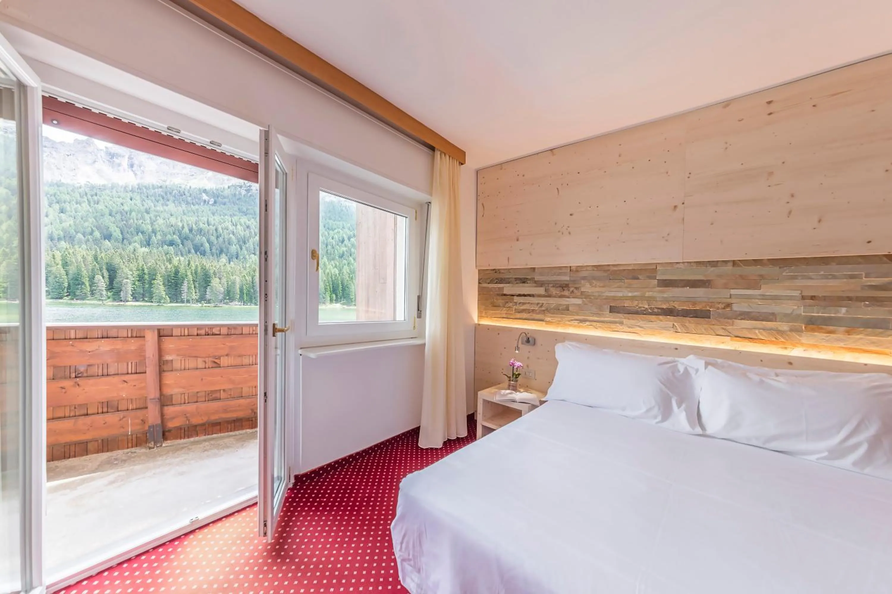 Day, Bed in Hotel Sorapiss