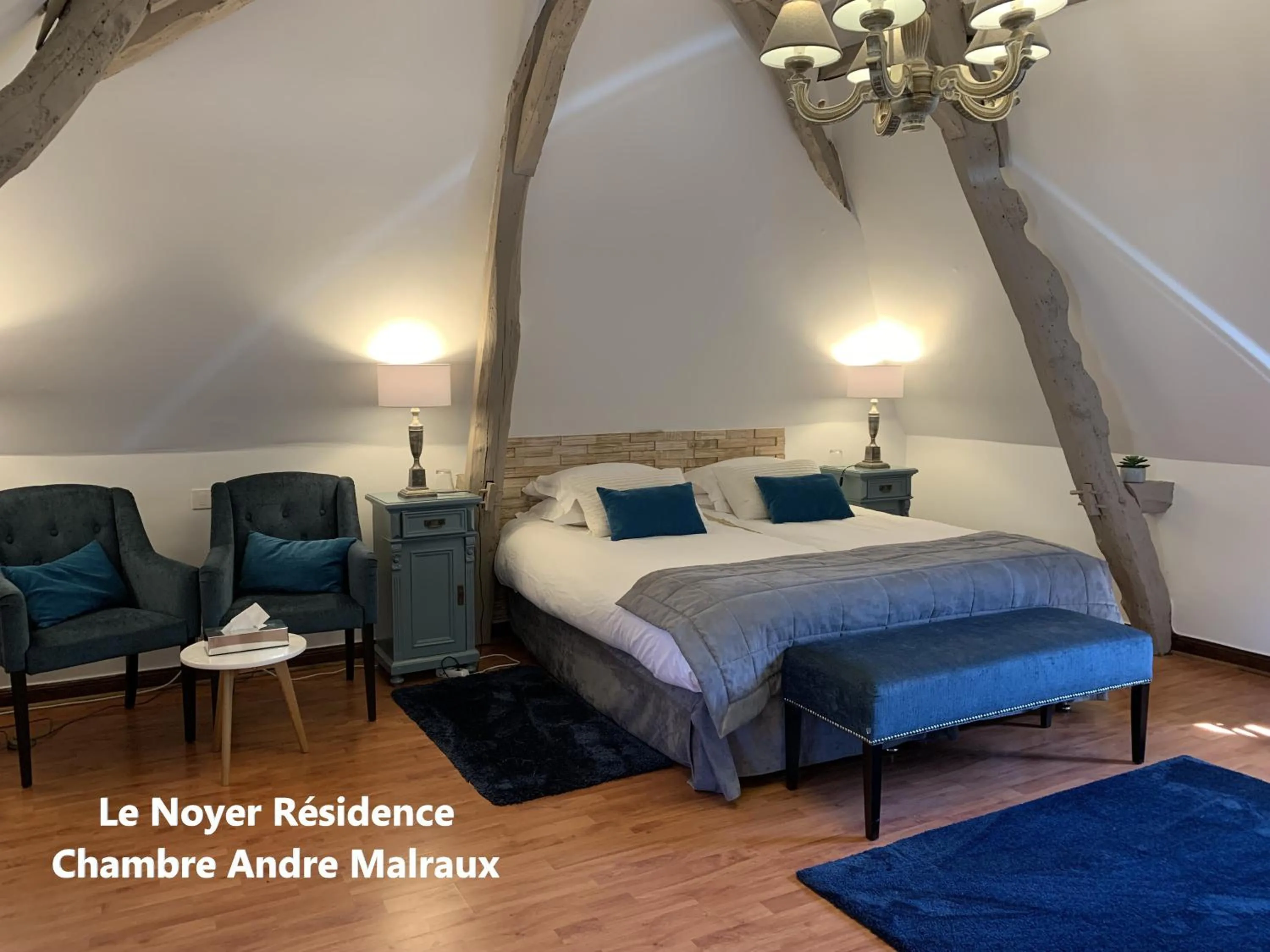 Twin Room in Le Noyer Résidence B&B