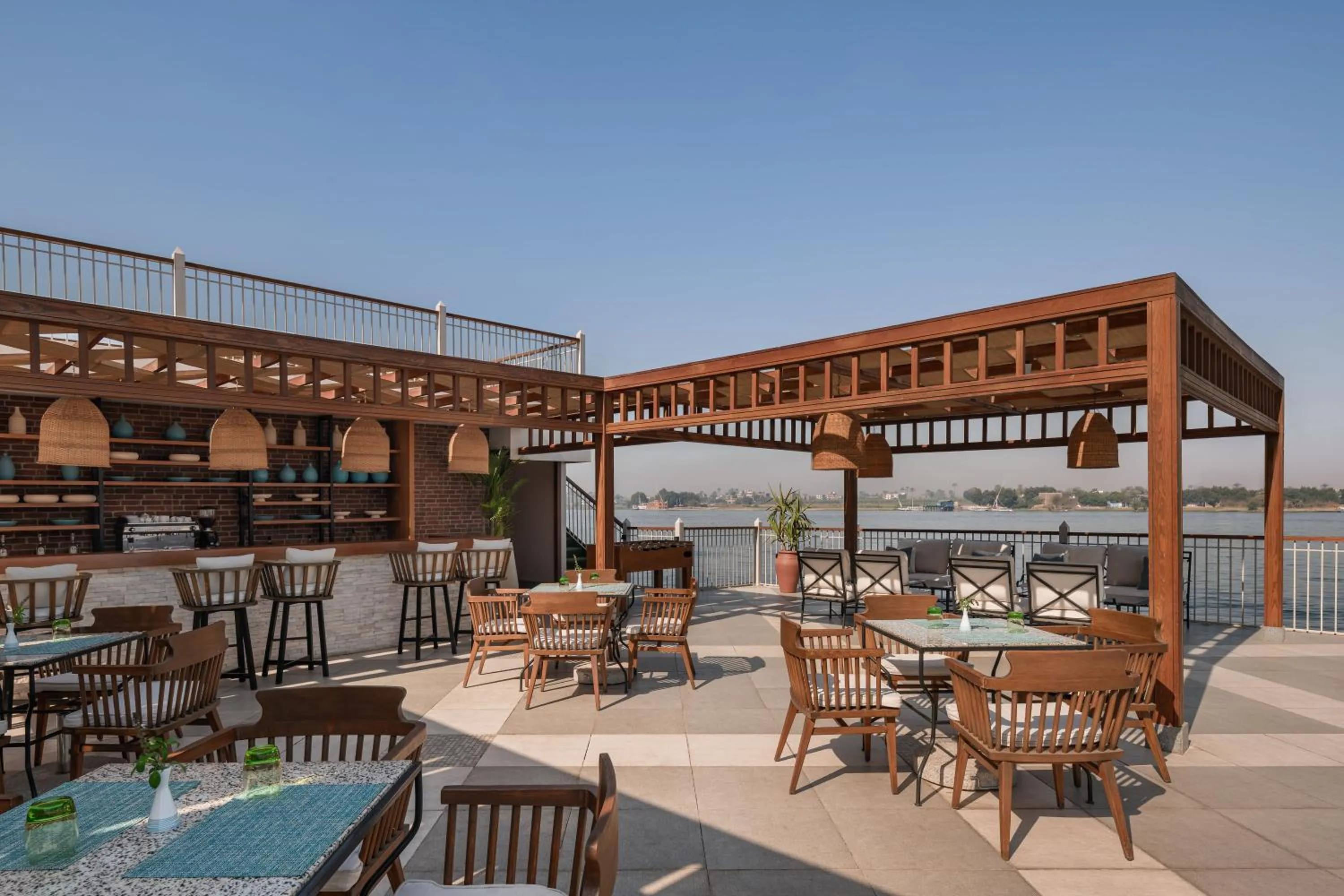 Restaurant/places to eat in Iberotel Luxor