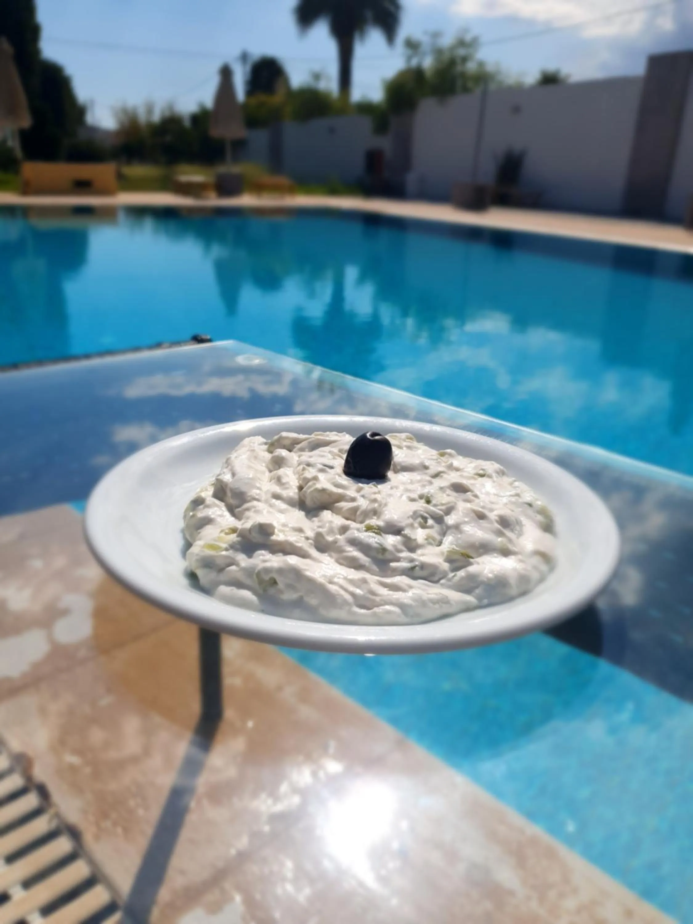 Restaurant/places to eat in Casa Blue Sarantis