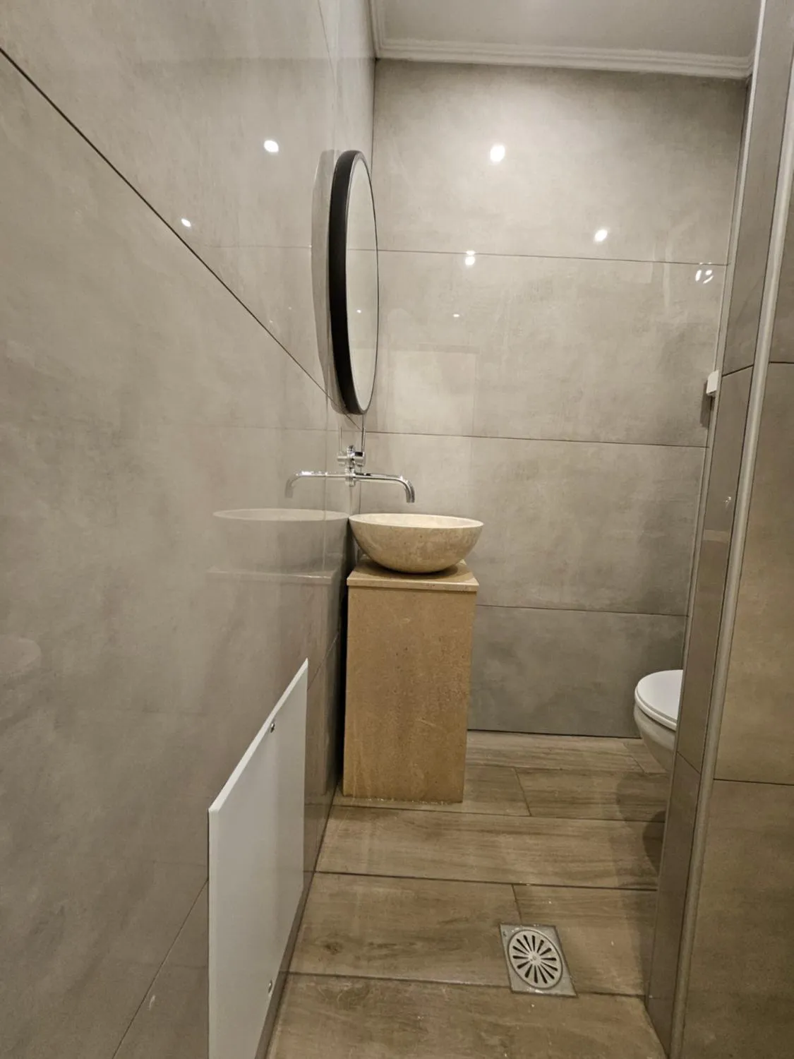 Bathroom in Casa Blue Sarantis