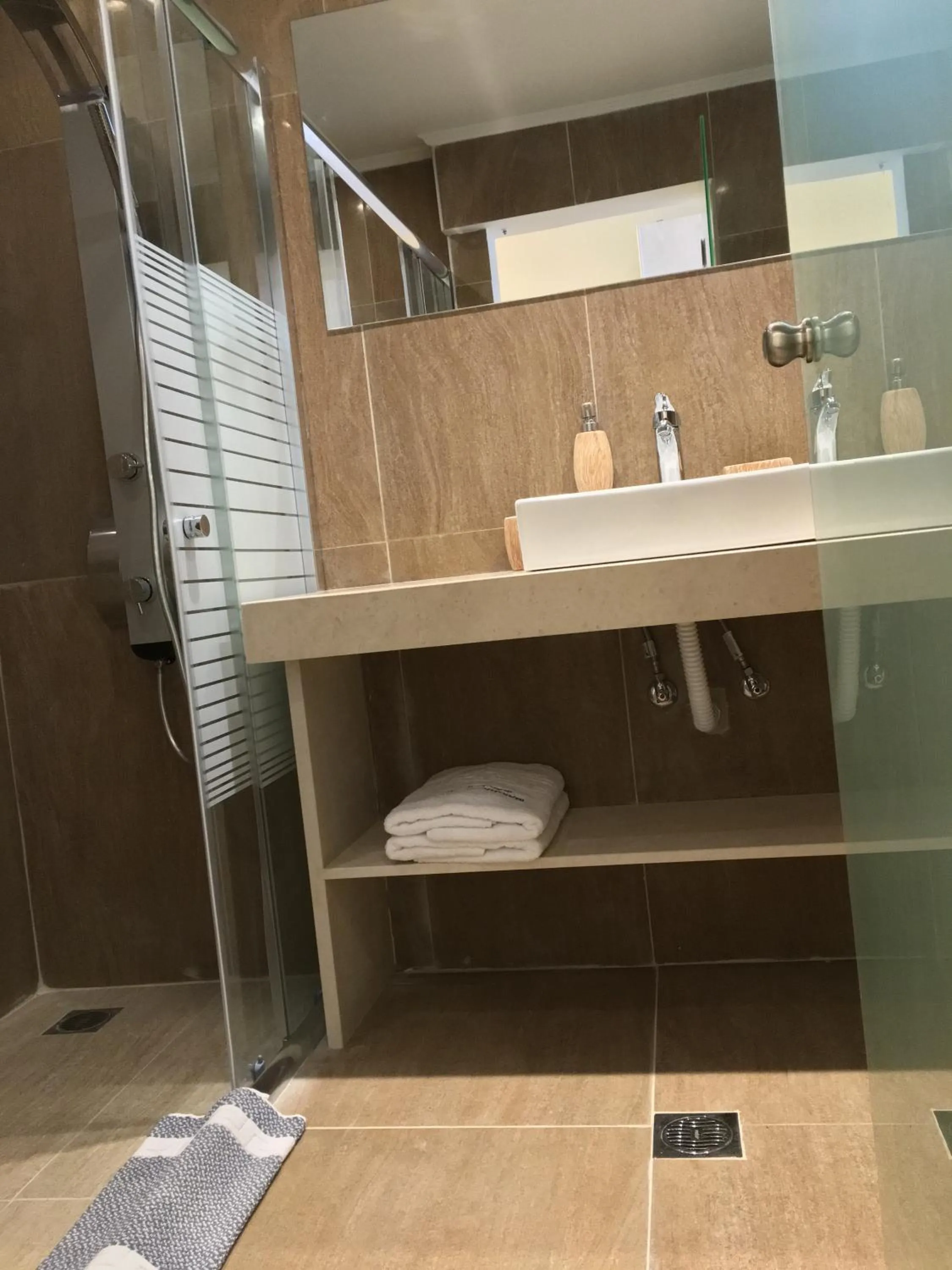 Bathroom in Casa Blue Sarantis