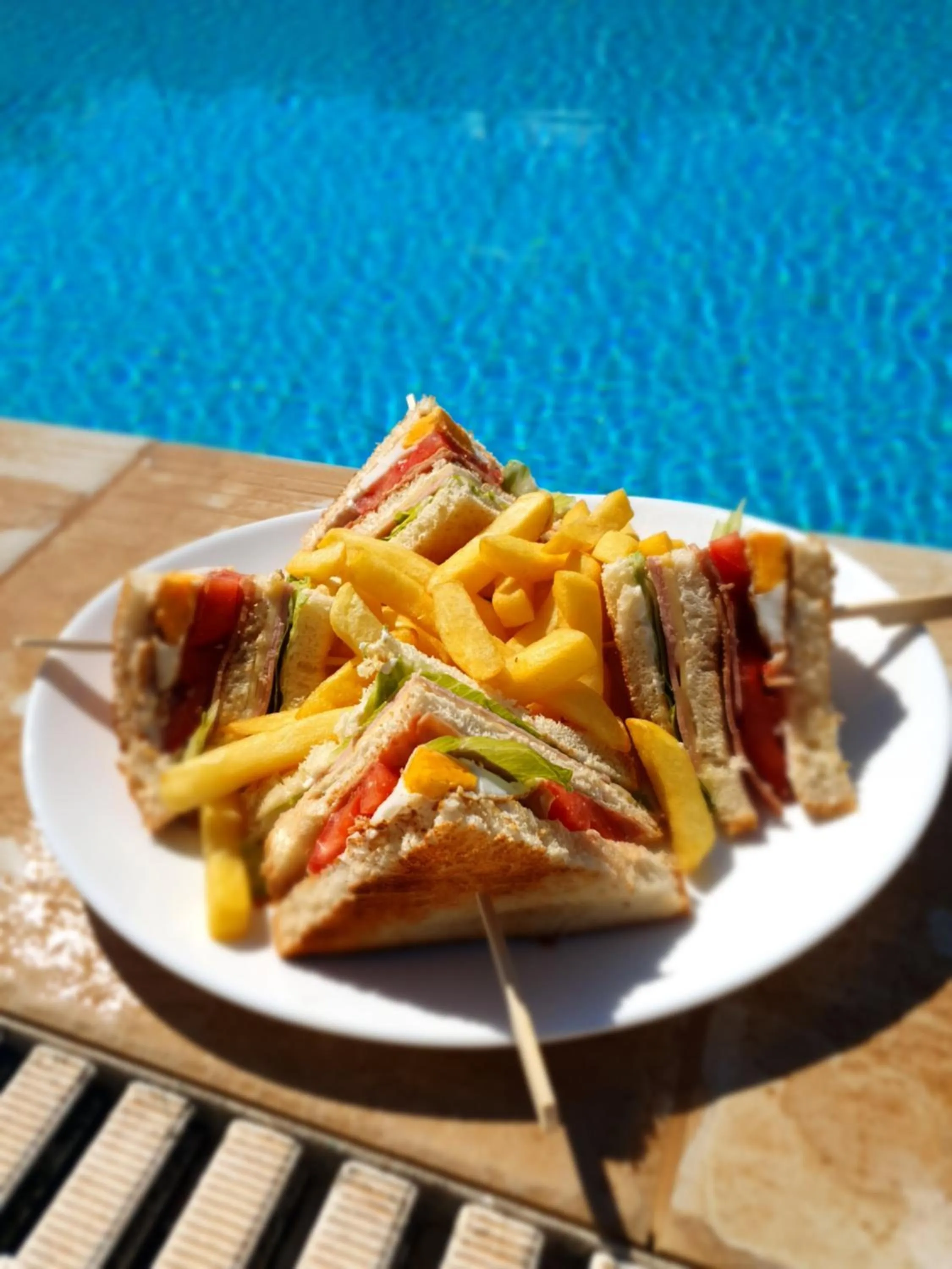 Restaurant/places to eat in Casa Blue Sarantis