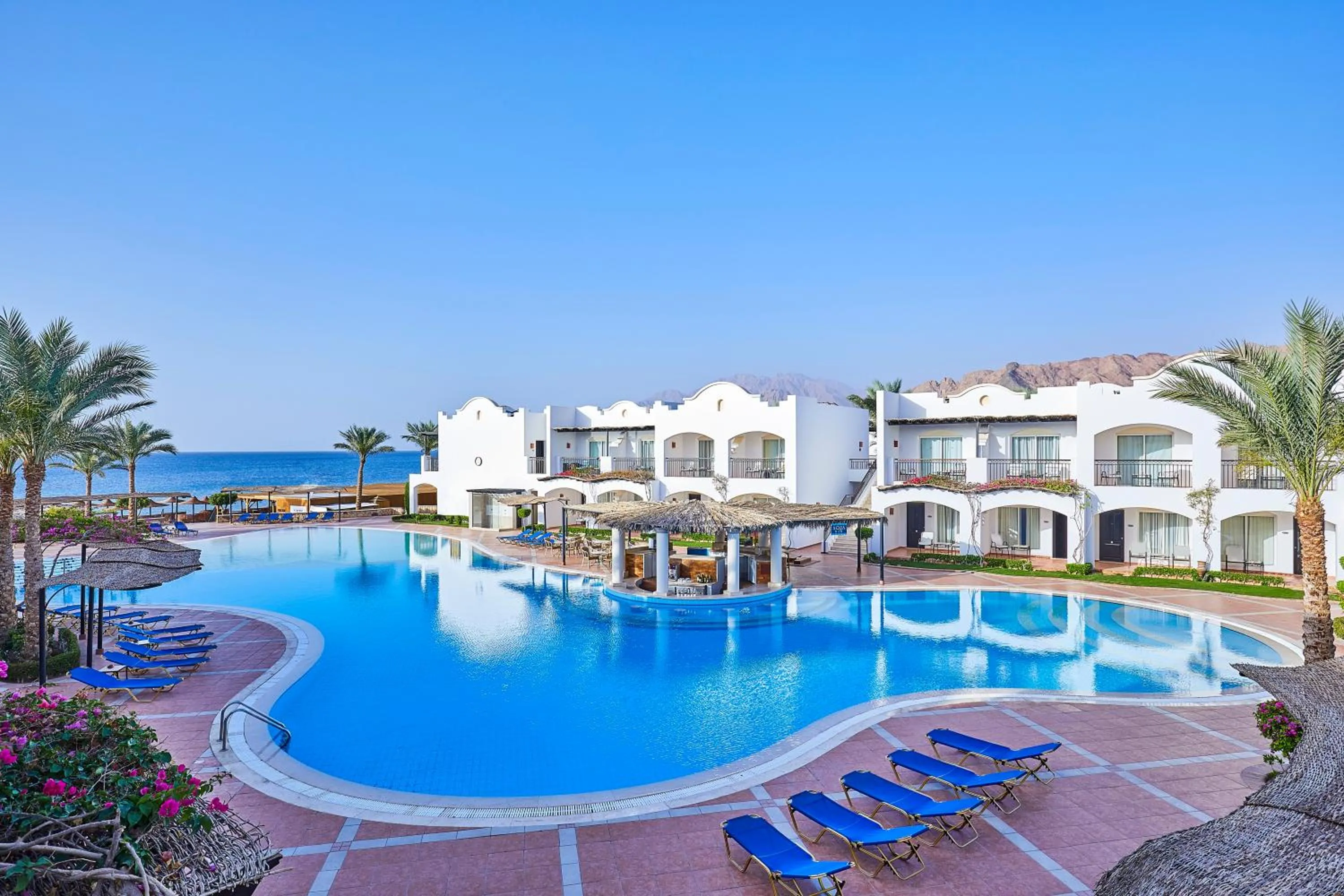 Superior Twin Room with Partial Sea View in JAZ Dahabeya