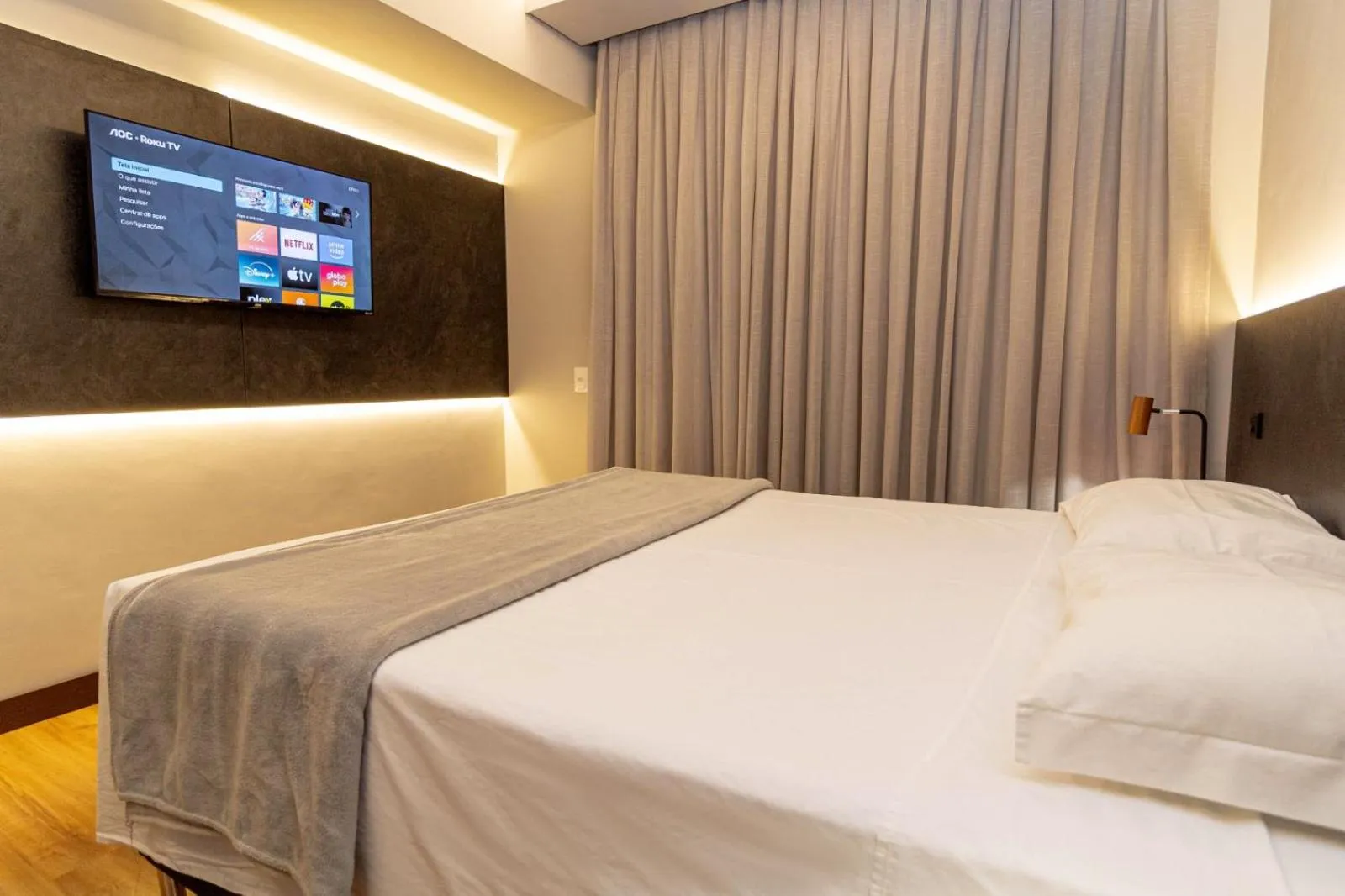 Bed in Ingleses Park Hotel