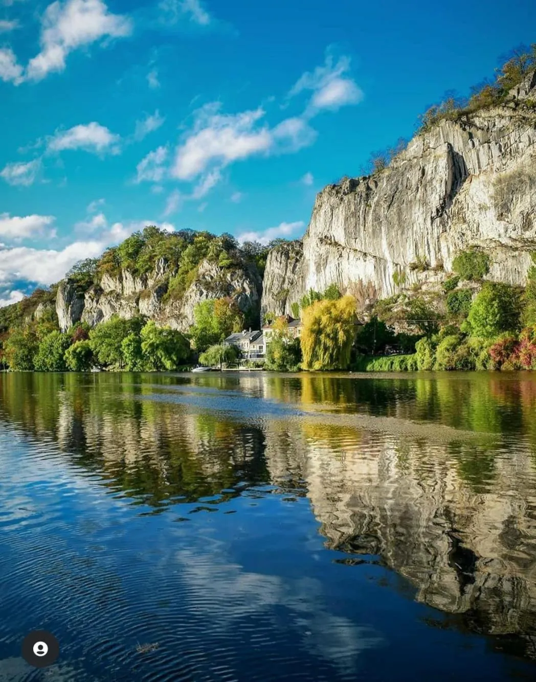Escale Chambre d'hôtes Au coeur du vieux Profondeville entre Namur et Dinant
