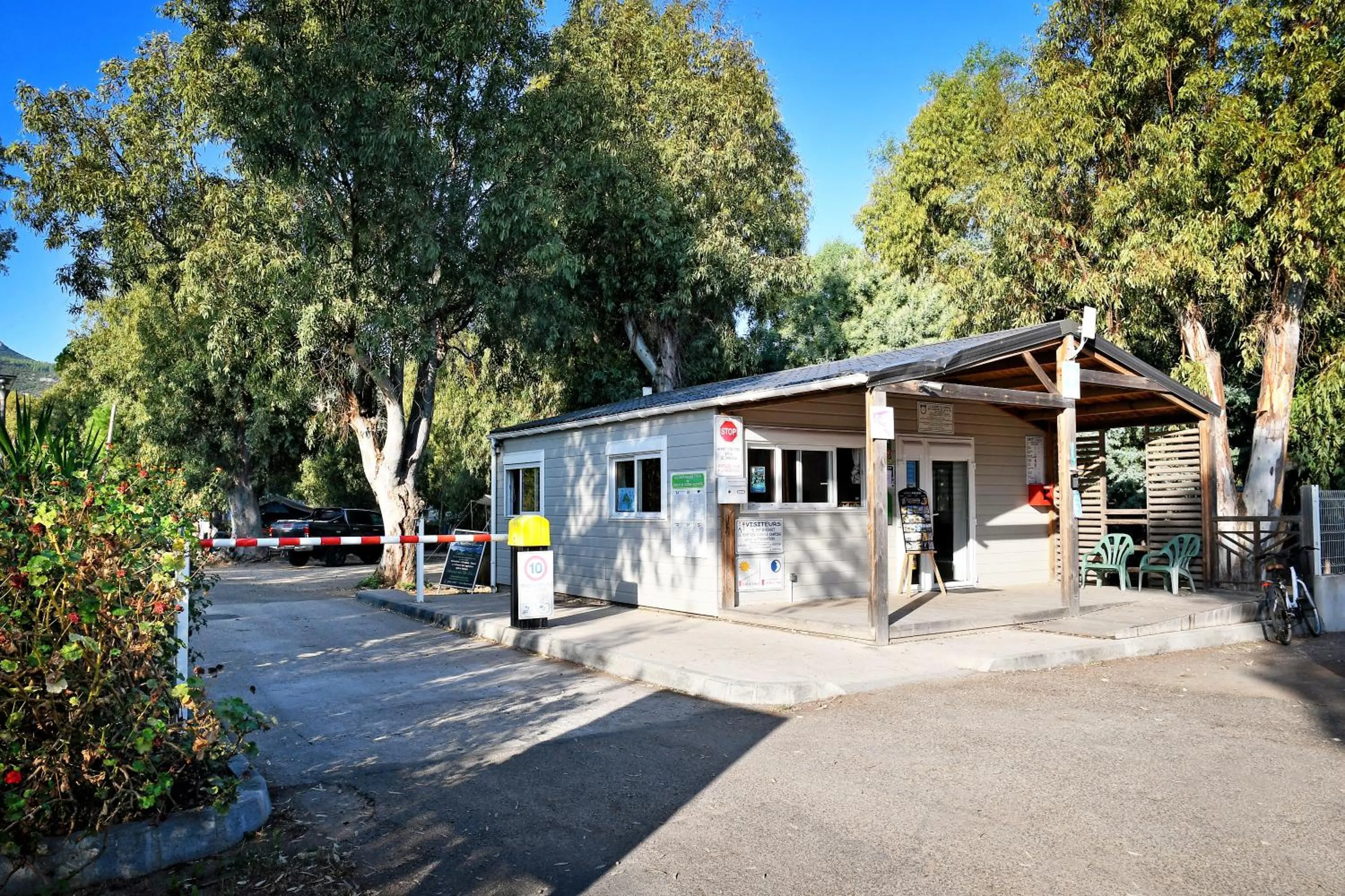 Banquet/Function facilities in Camping International