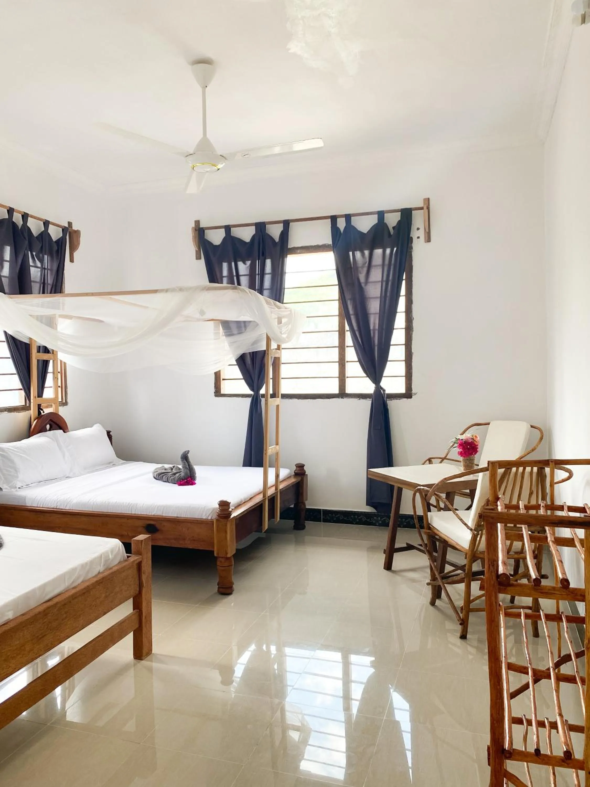 Photo of the whole room, Bed in Lighthouse Guesthouse